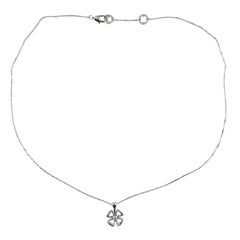 Bulgari, collier pendentif Fiorever en or blanc et diamants