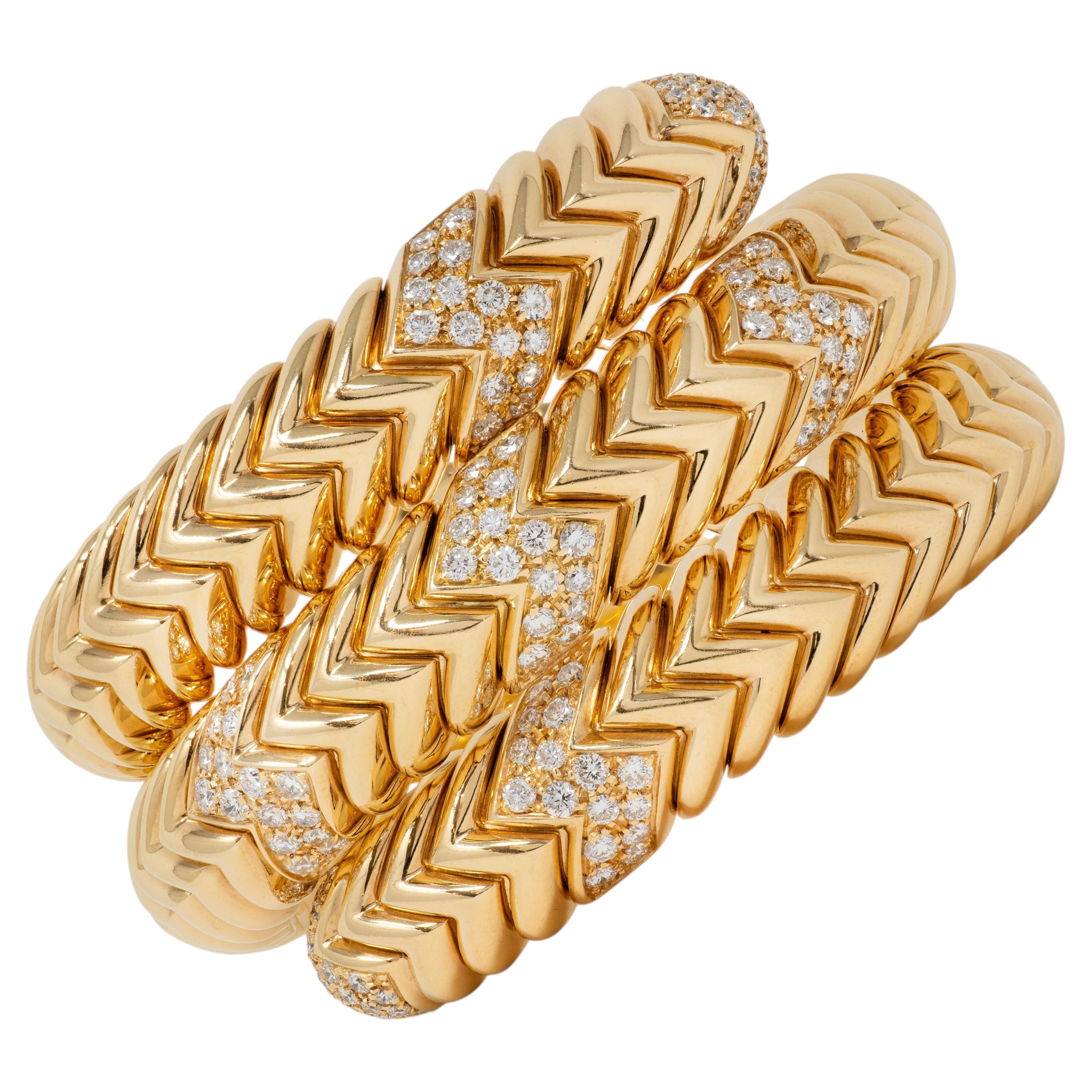 Bulgari French 1970's Diamond 18K Gold Yellow Vintage Triple Spiga
