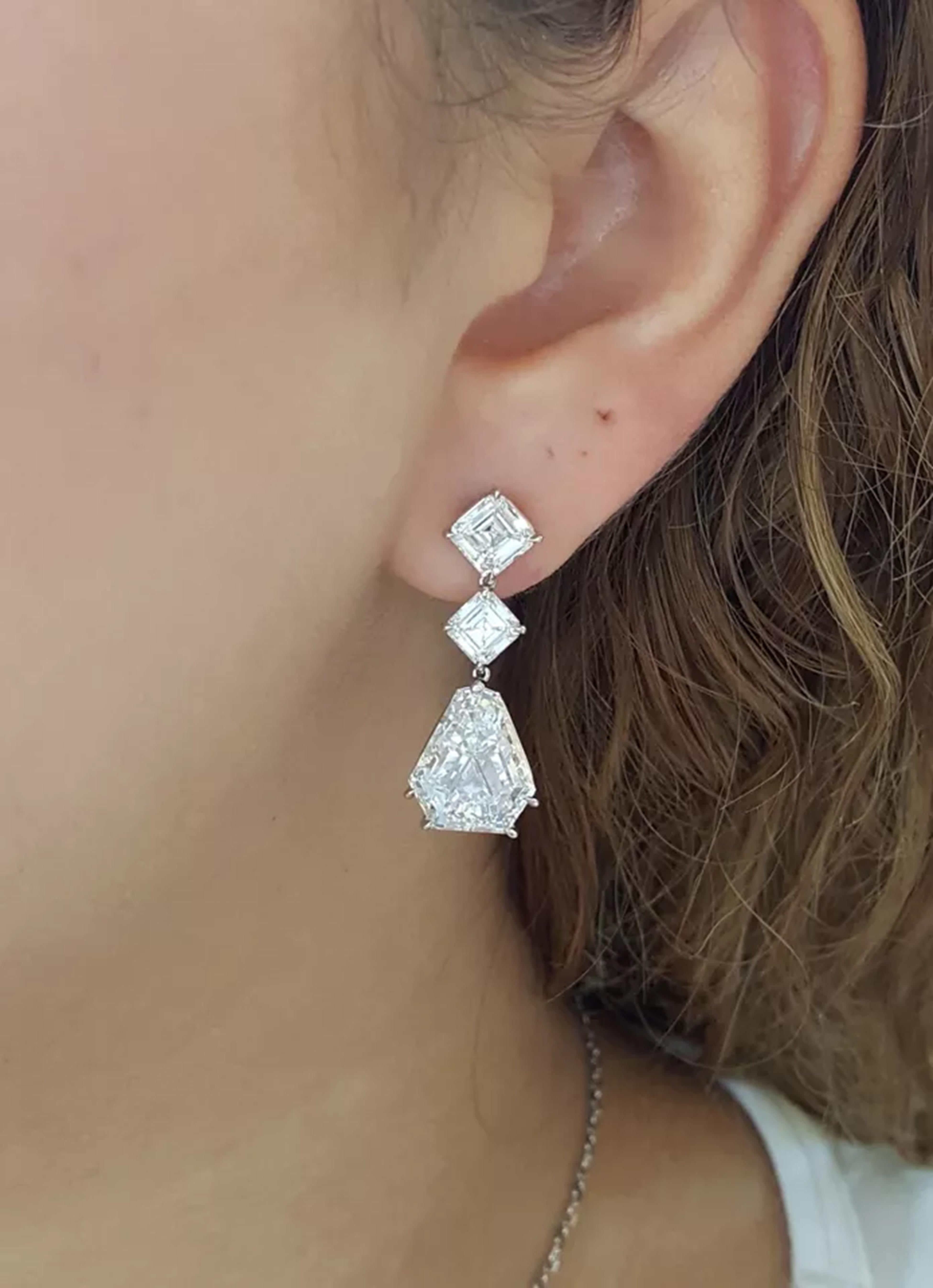 BVLGARI GIA Certified 14 Carat Diamond Drop Earrings In New Condition For Sale In Chicago, IL