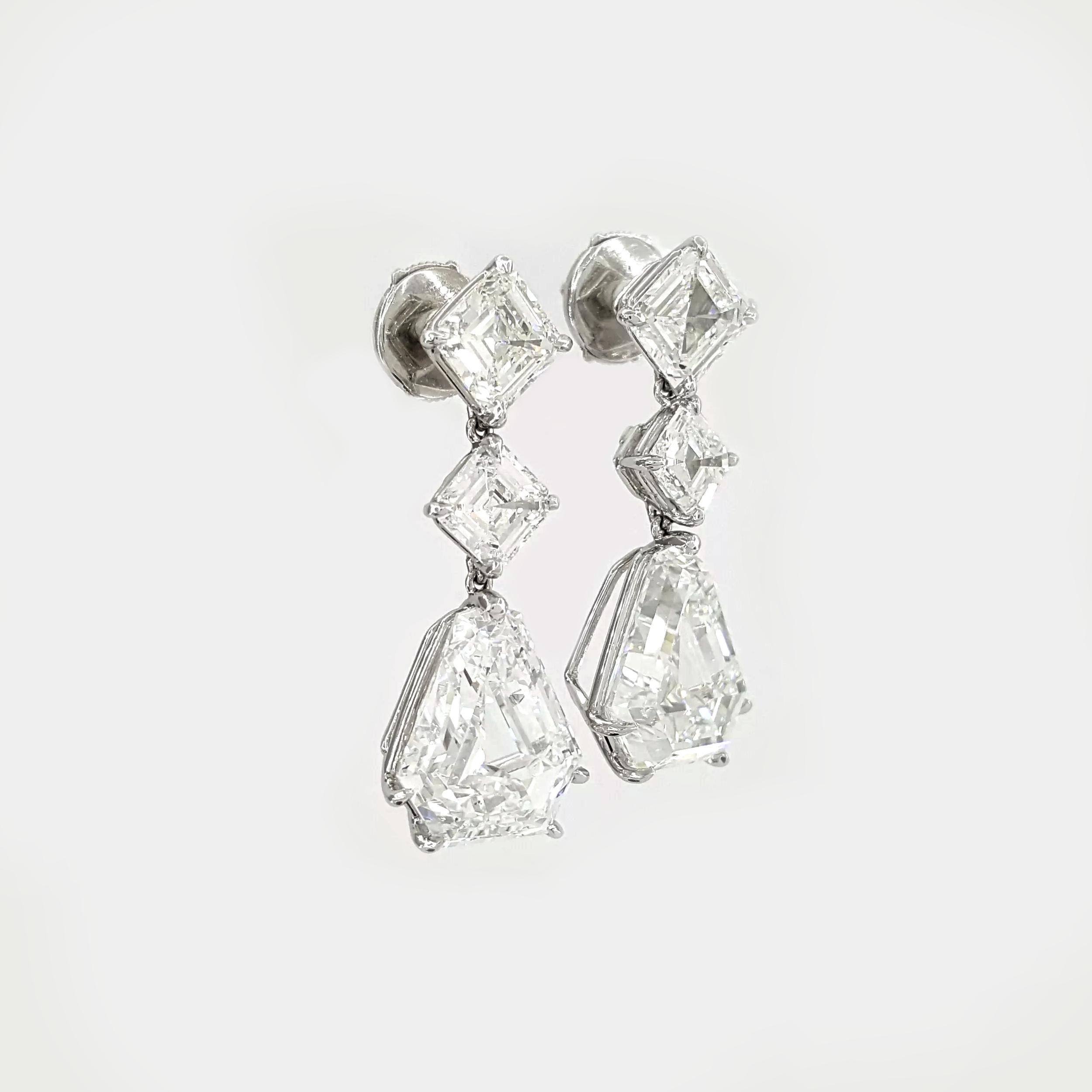 Asscher Cut BVLGARI GIA Certified 14 Carat Diamond Drop Earrings For Sale