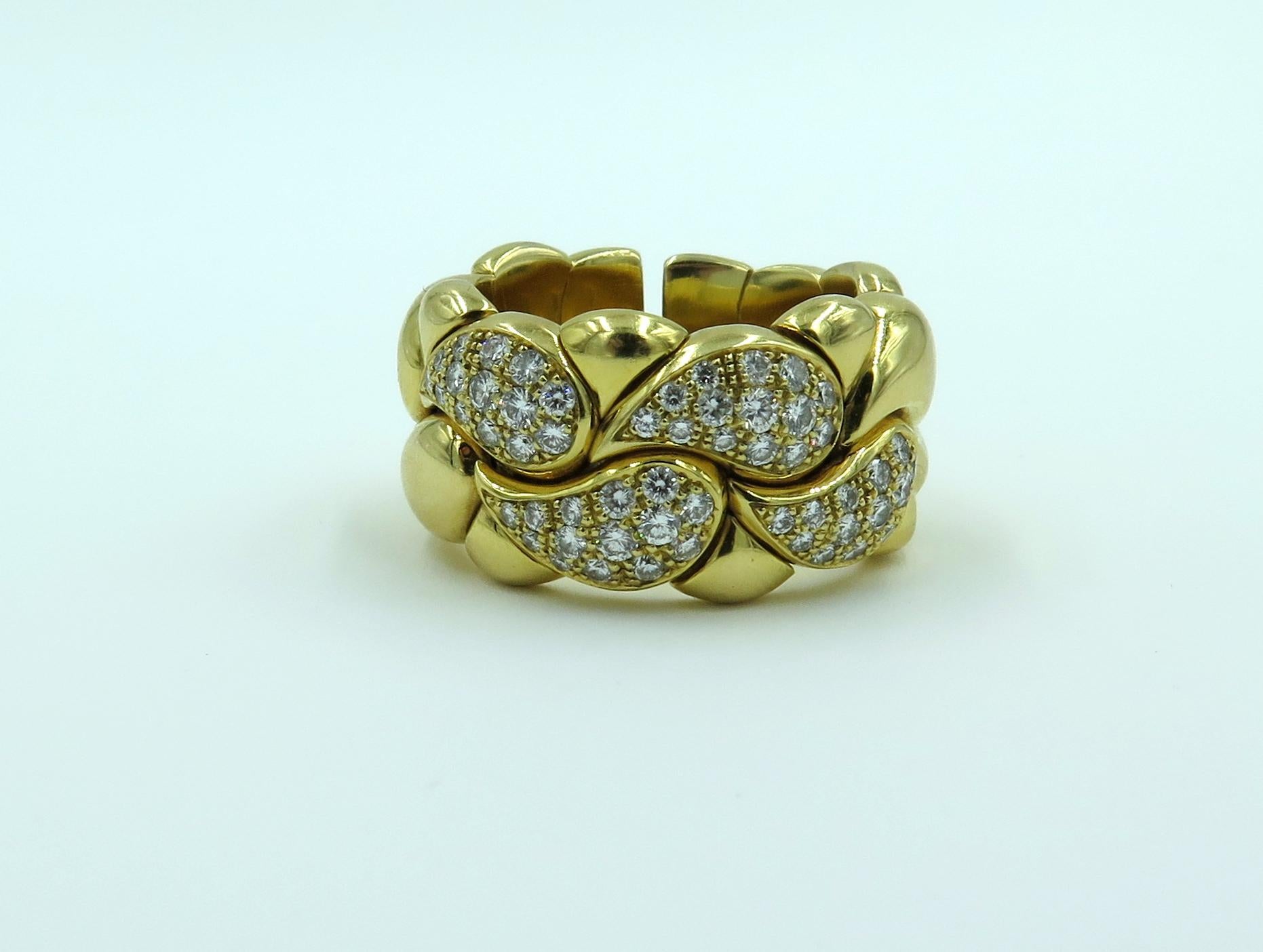 Women's or Men's Bulgari Gold and Diamond Trika Ring