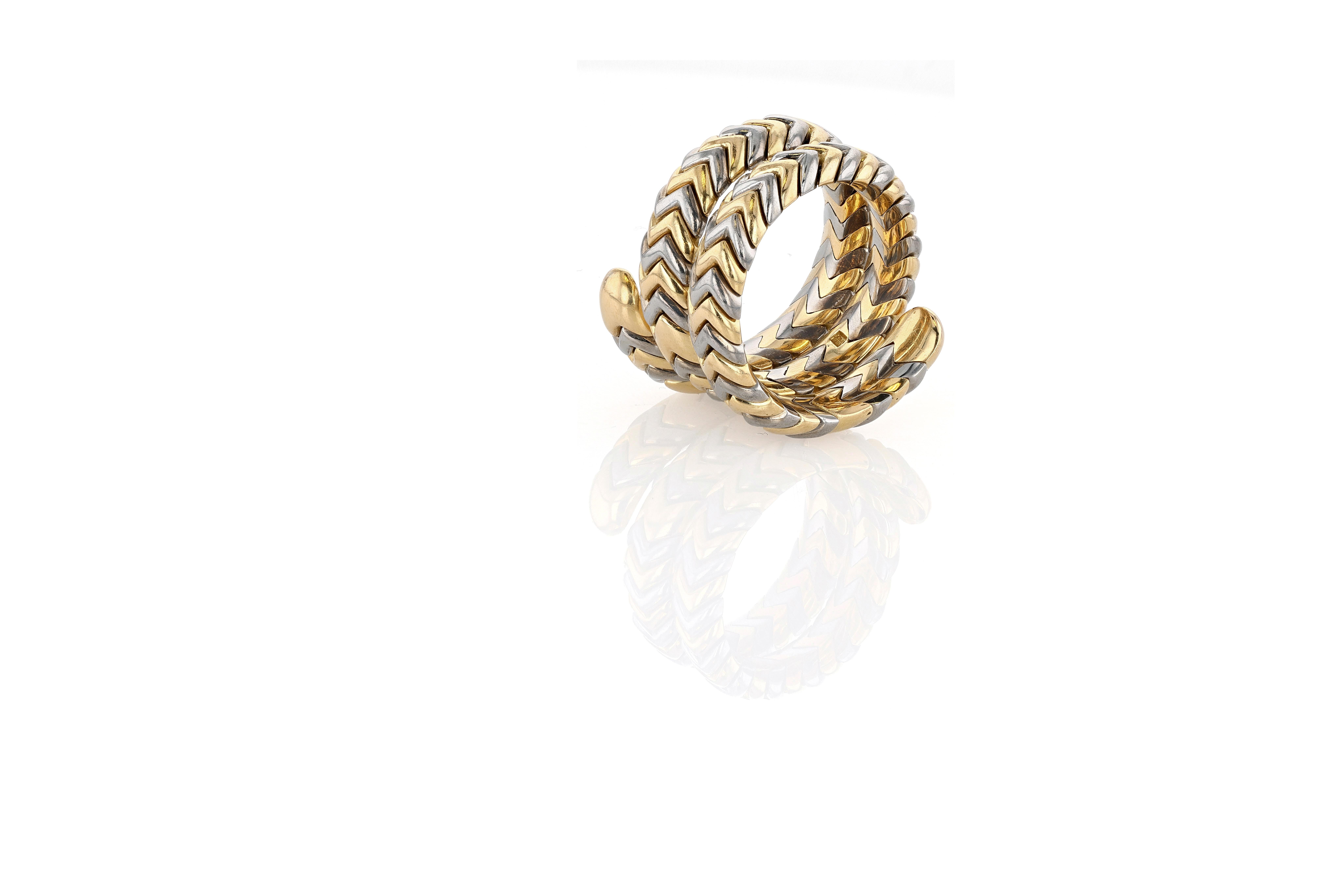 Bulgari Gold and Steel Spiga Wrap Ring In condizioni buone in vendita a Princeton, NJ