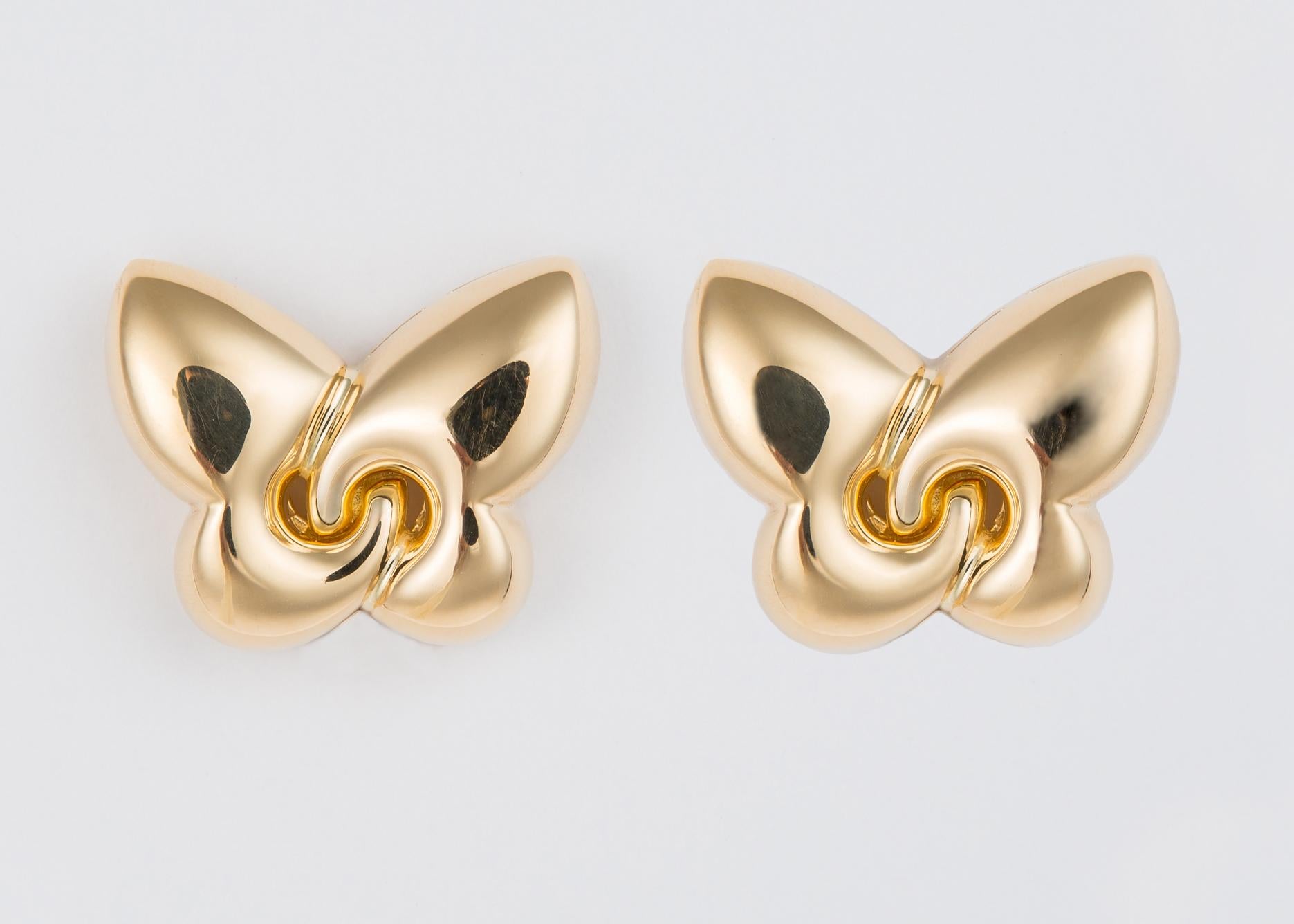 This soft and whimsical butterfly design is a great all the time wearable earring. Made in Italy by the iconic jeweler Bulgari. Just under 1 inch across and 3/4's of an inch vertically. 