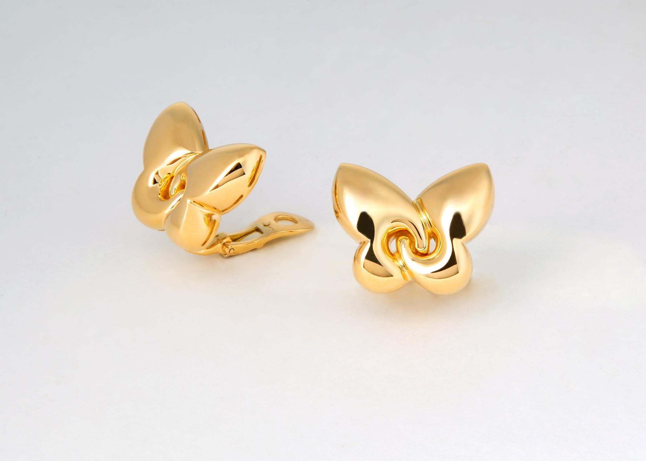 Bulgari Gold Butterfly Earrings In Excellent Condition In Atlanta, GA