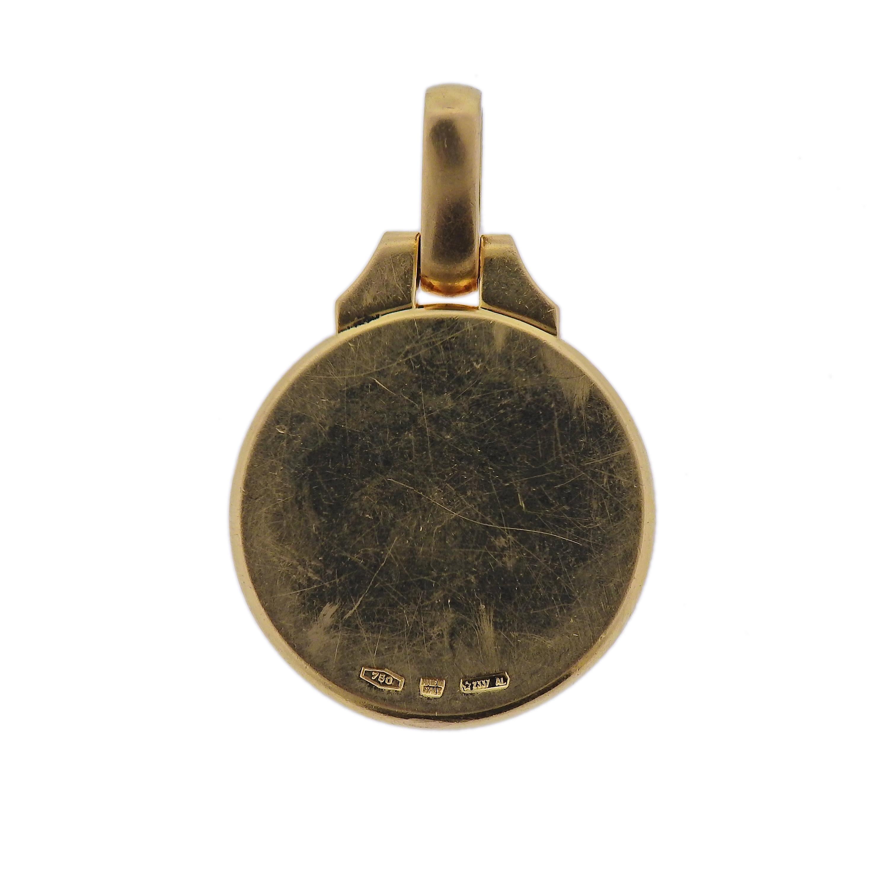 18k gold Bvlgari pendant, depicting cancer Zodiac sign. Pendant is 38mm long with bale x 25mm in diameter. Marked: 750, made in Italy, Bvlgari. Weight - 18.4 grams.
