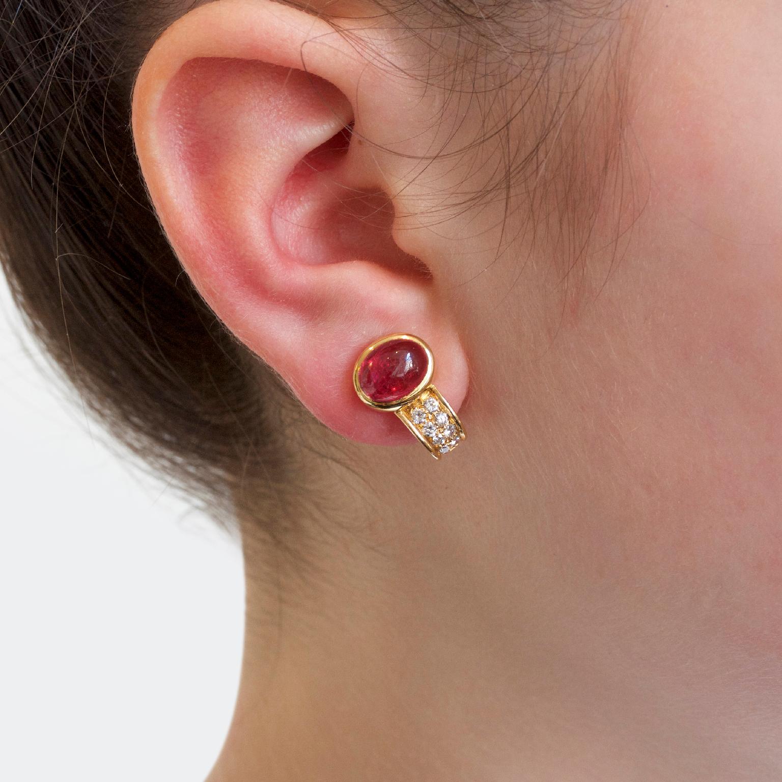 Bulgari Gold Diamond and Pink Tourmaline Earclips In Excellent Condition In Amsterdam, NL