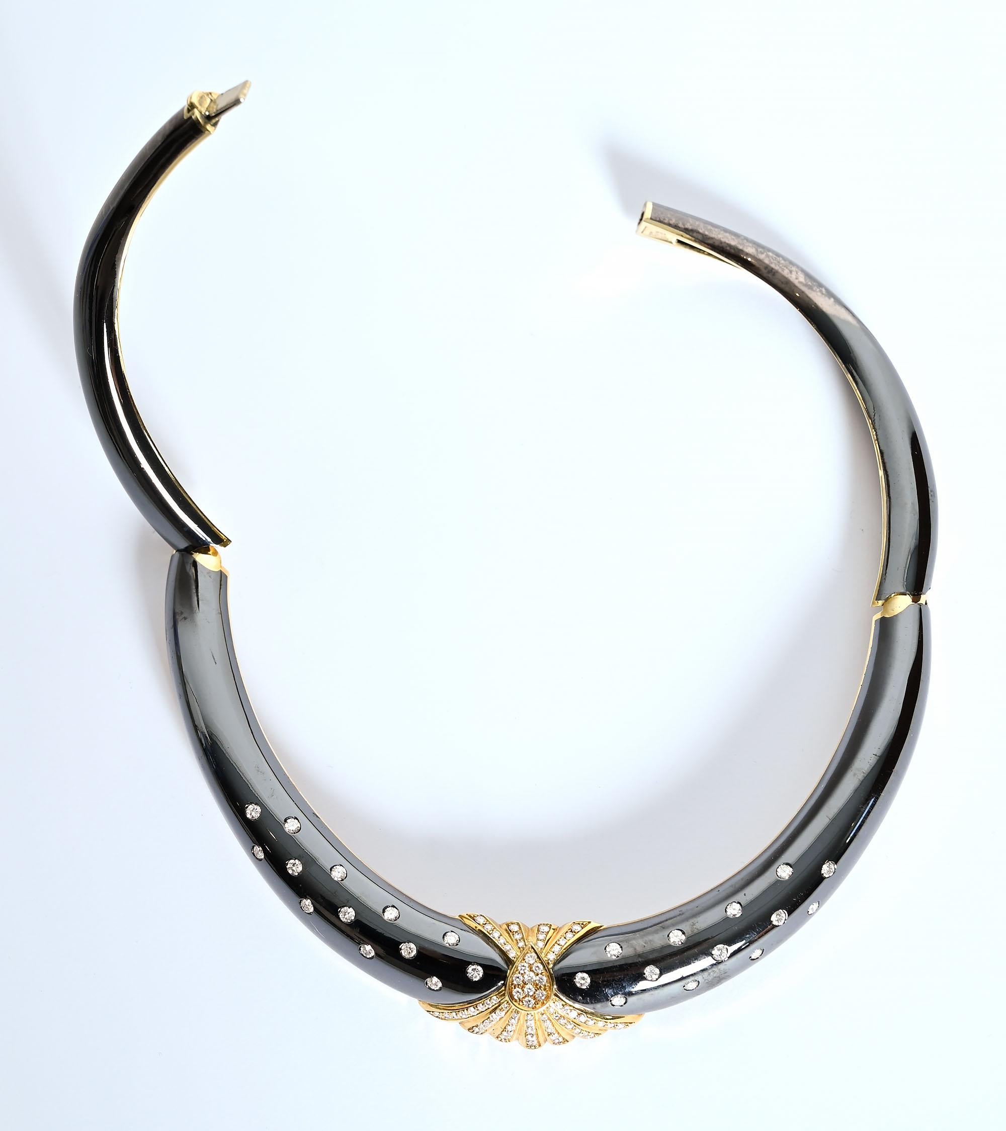 Brilliant Cut Bulgari Gold' Enamel and Diamonds Choker Necklace