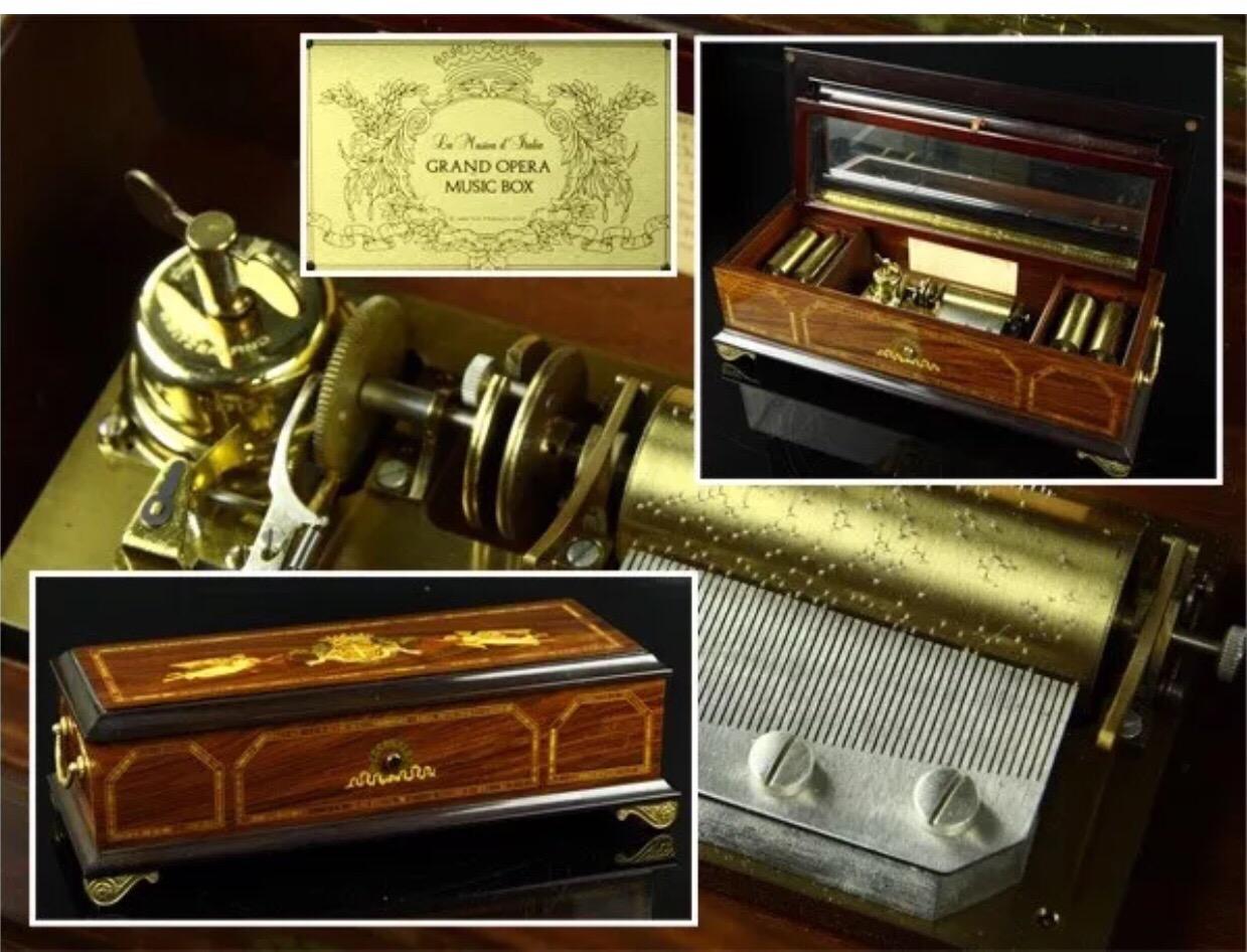 GRAND OPERA MUSIC BOX
La Musica D'Italia by Reuge & Franklin Mint

Commissioned by The Museo Teatrale alla Scala, the Theatrical Museum of Milan, and produced jointly by Franklin Mint and Reuge of Switzerland in 1988.

There are five highly polished