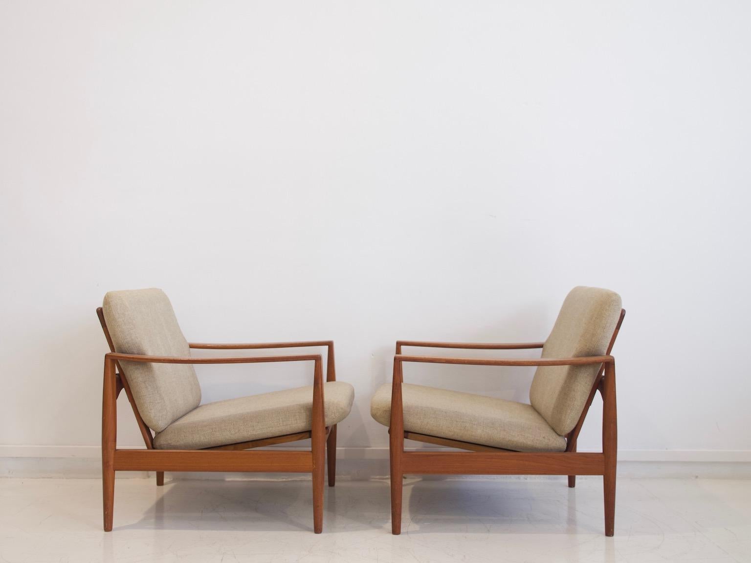 Scandinavian Modern Pair of Illum Wikkelsø Teak Model EK Armchairs with Fabric Upholstery
