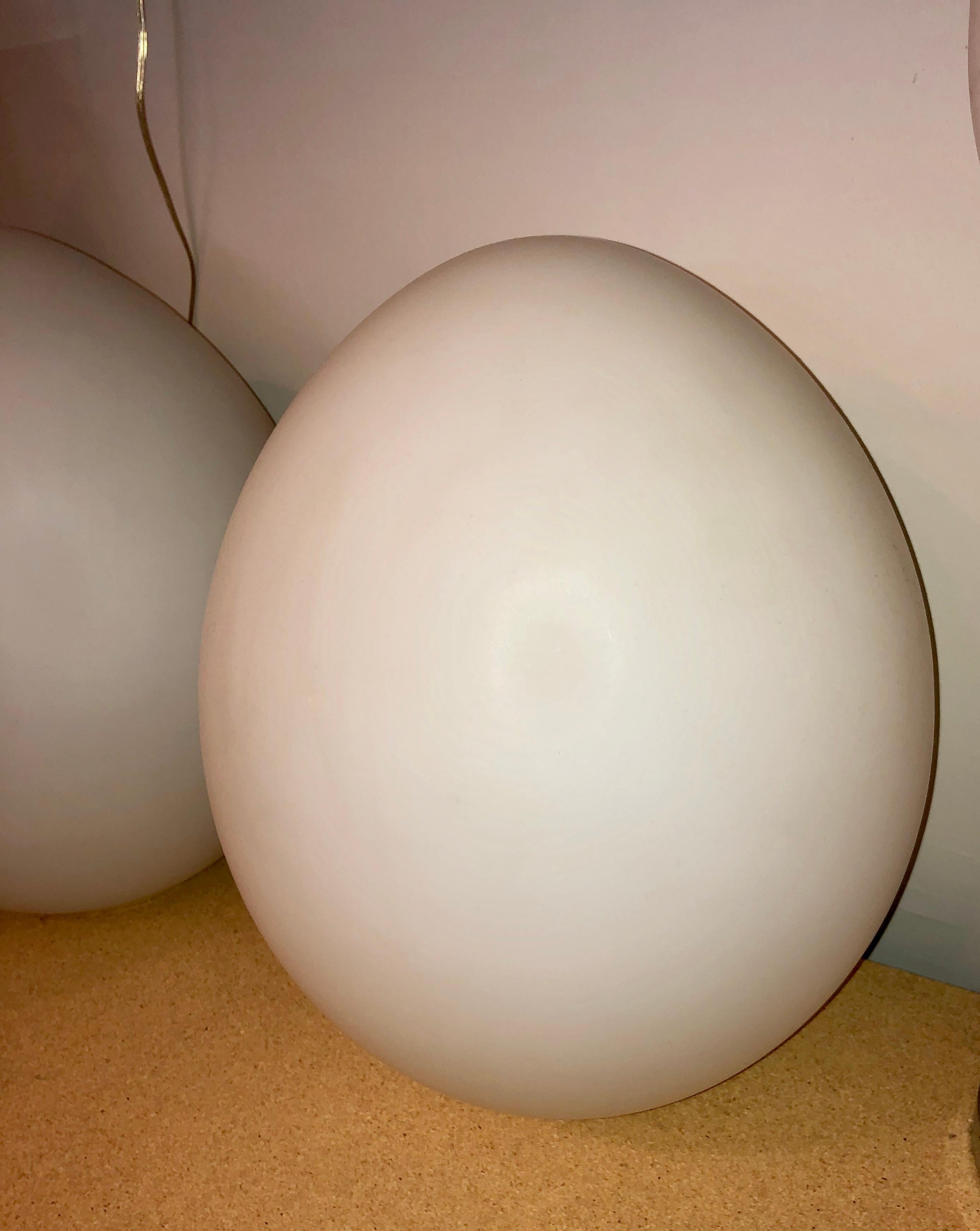 Pair of Large Egg Table Lamps by Laurel, Circa 1960s In Good Condition In Brooklyn, NY