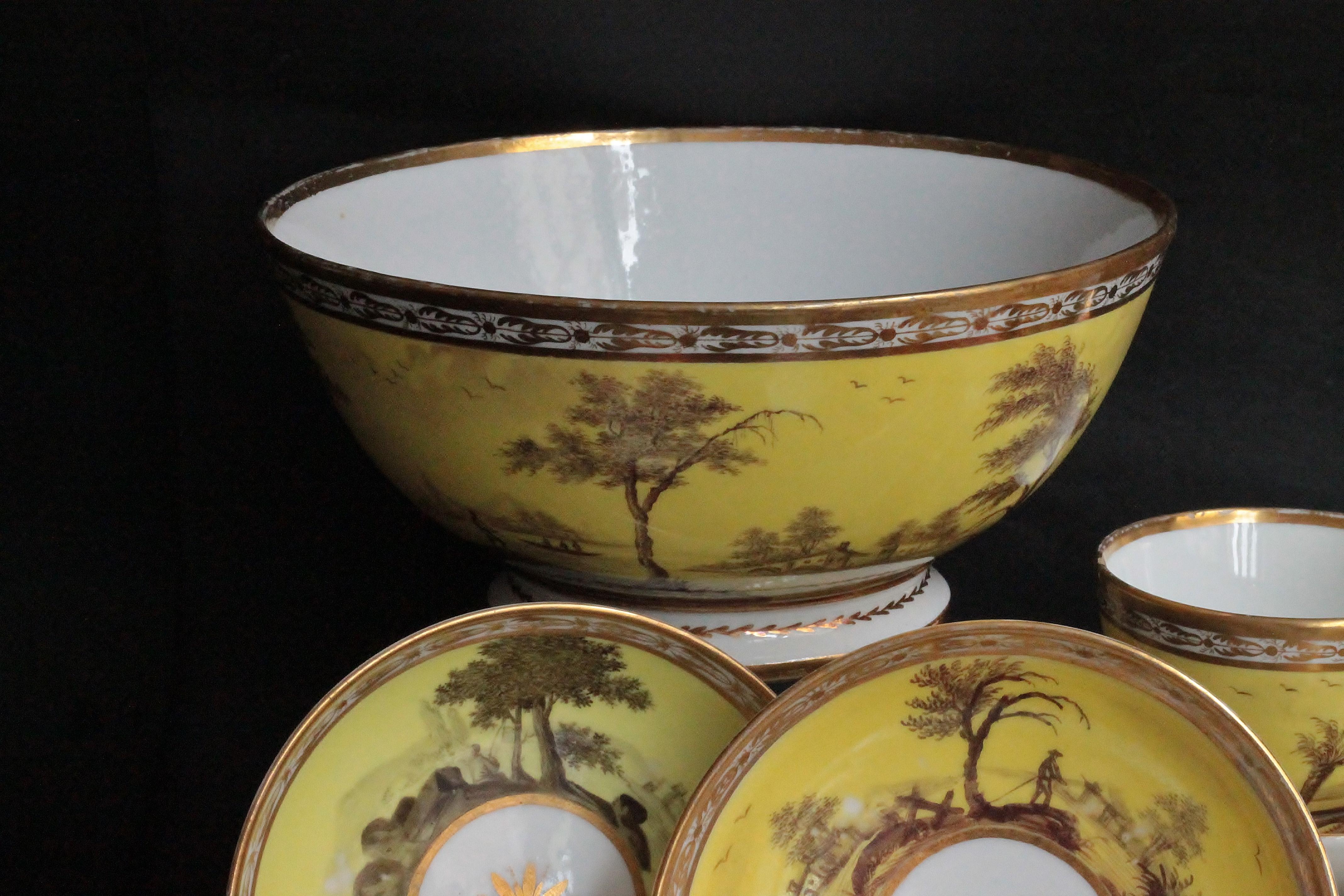 French Paris Porcelain Part Tea and Coffee Service, 19th Century For Sale