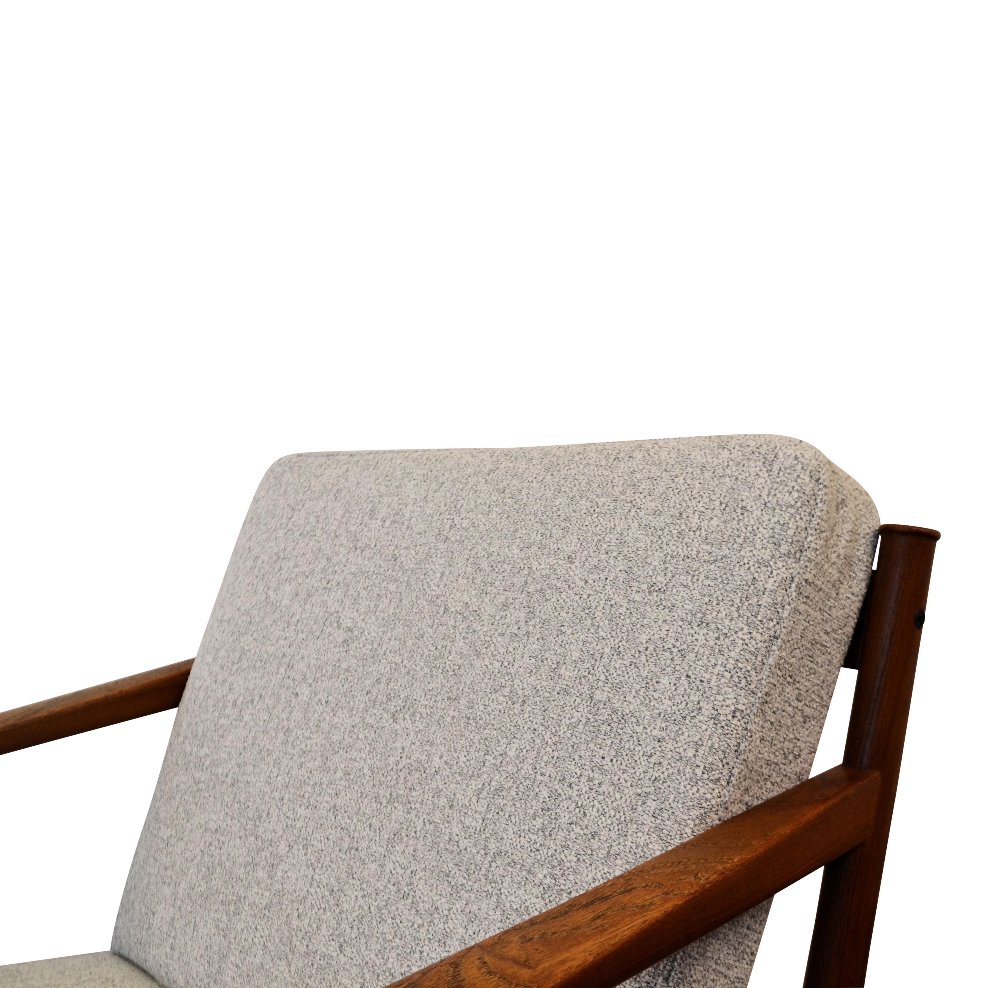 Danish Vintage Peter Hvidt & Orla Mølgaard Nielsen FD-130 Teak Lounge Chairs For Sale