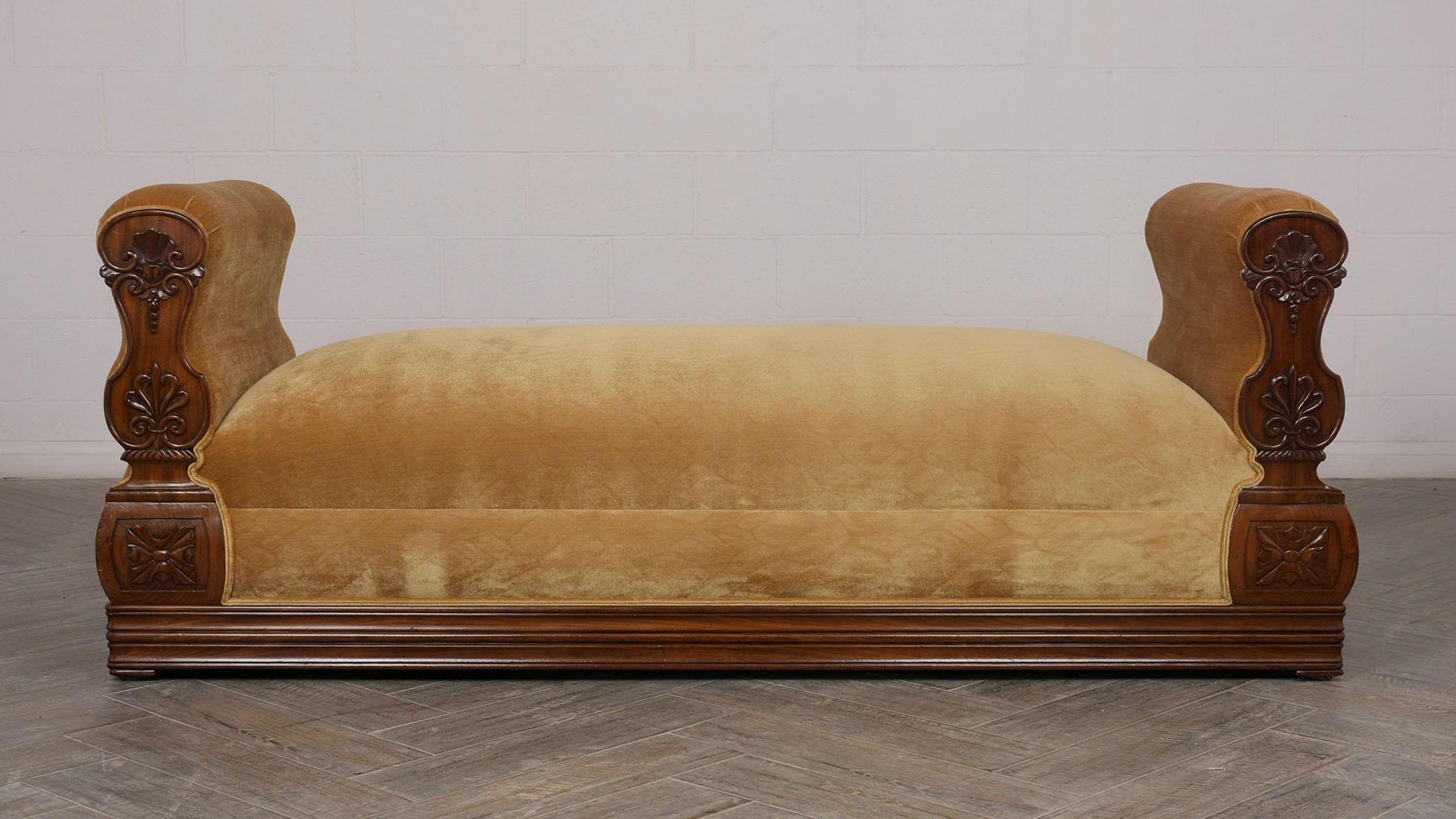 Restored 19th Century Regency Style Daybed In Good Condition In Los Angeles, CA