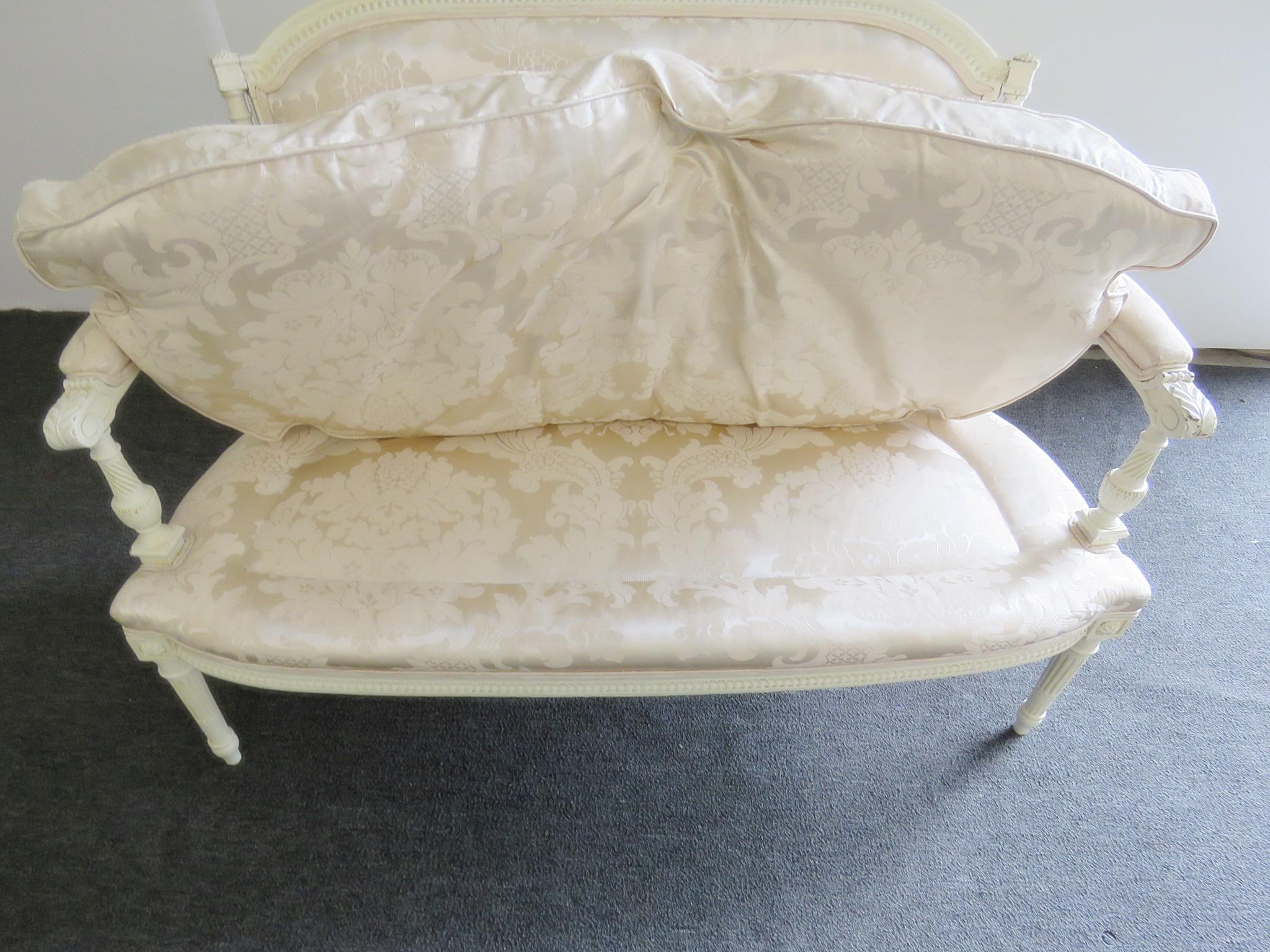 Louis XVI Style Settee Attributed to Maison Jansen In Good Condition In Swedesboro, NJ