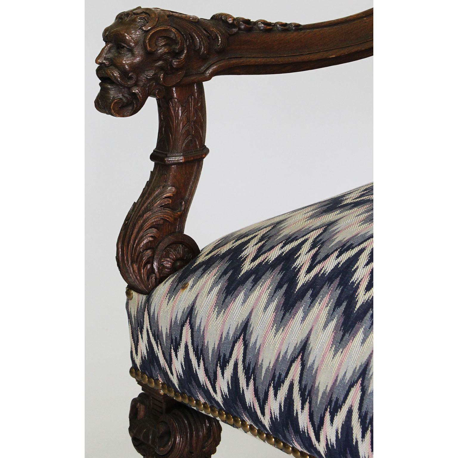 Élégant fauteuil trône de style baroque français Louis XIVdu 19ème siècle en noyer sculpté Bon état - En vente à Los Angeles, CA