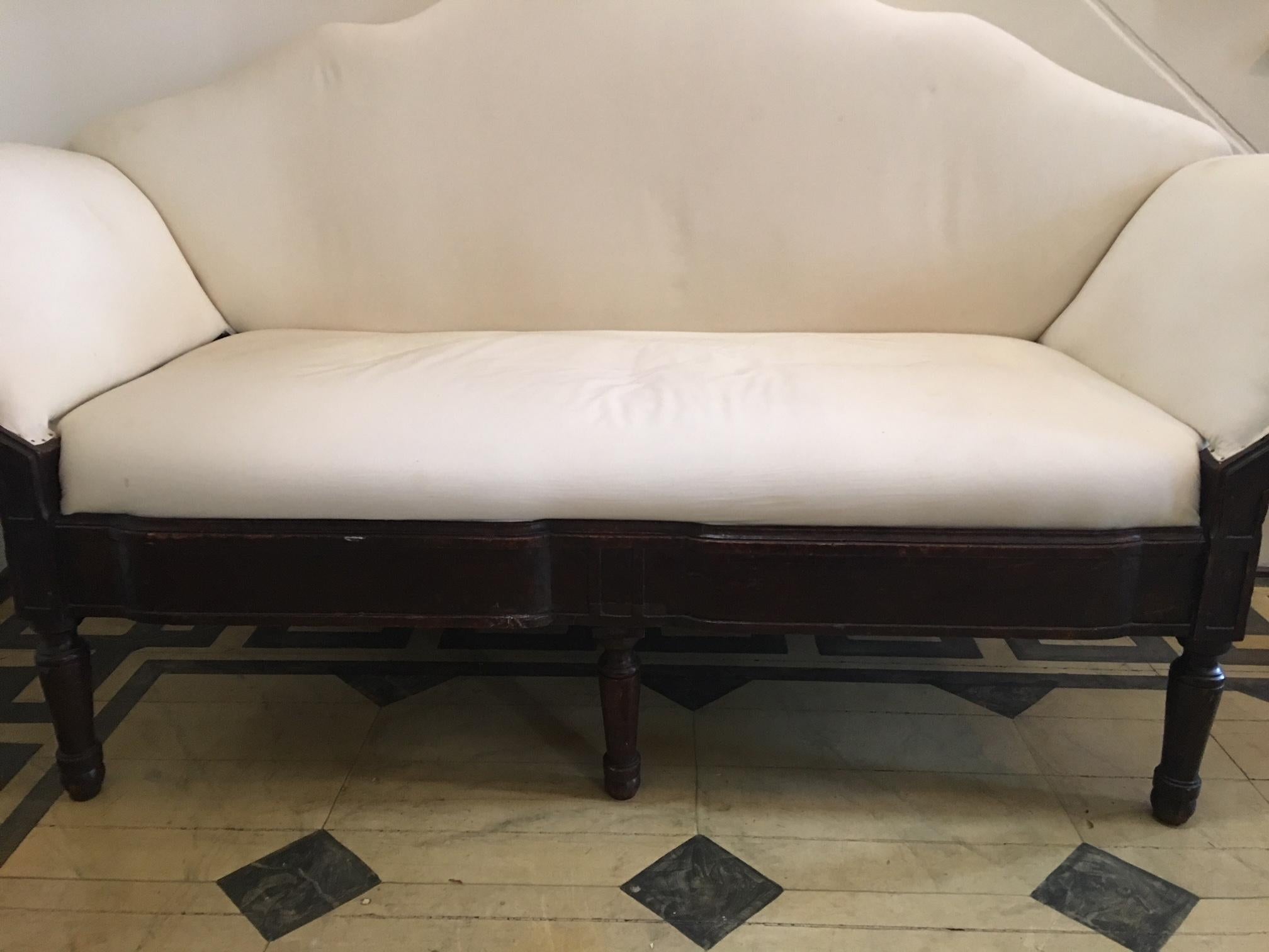 Oak Venetian Walnut Canape or Settee with Removable Back, 18th Century