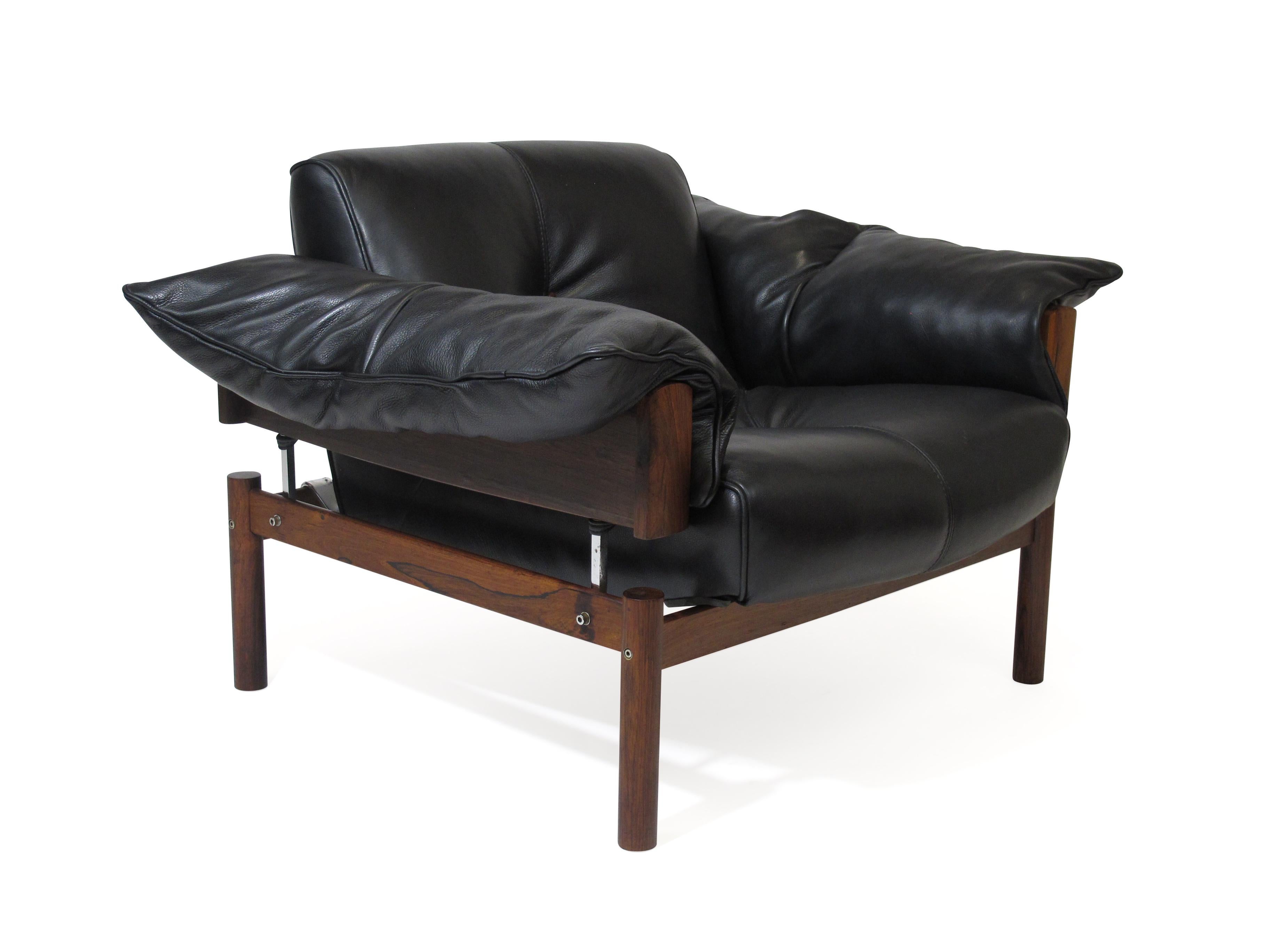 1960 Percival Lafer Brazilian Rosewood Sofa and Chair in Black Leather 1