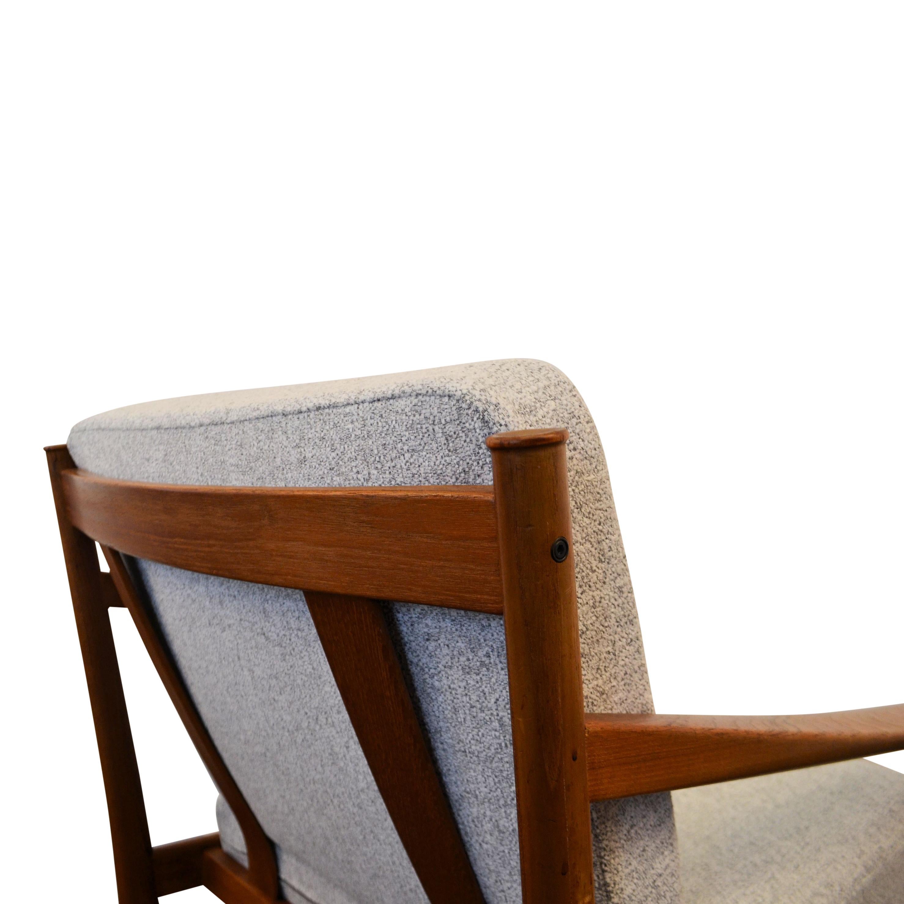 Vintage Peter Hvidt & Orla Mølgaard Nielsen FD-130 Teak Lounge Chairs For Sale 2