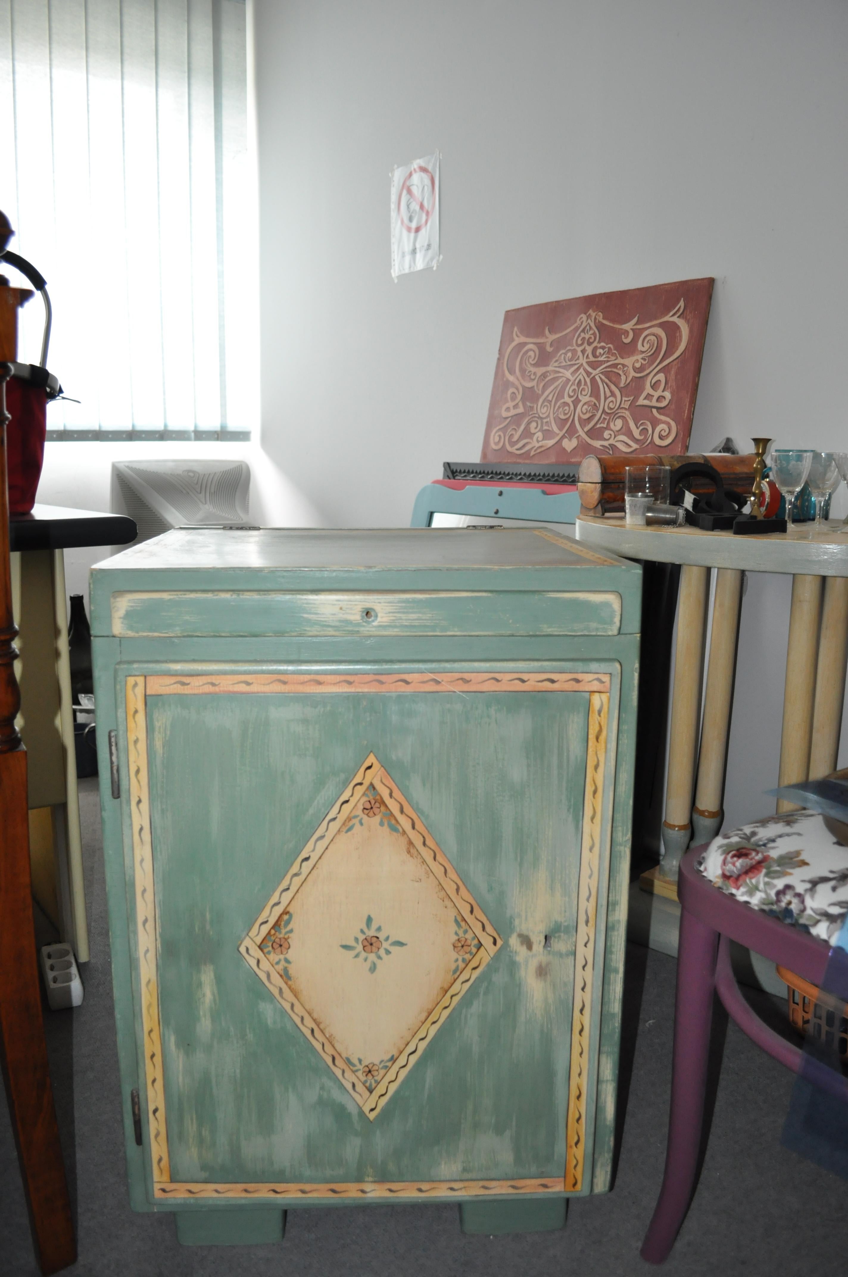 1920s Antique Hand painted Washstand 1