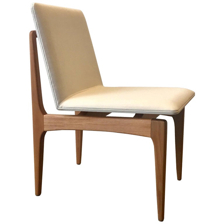 "Oscar" Minimalist Chair in Solid Jequitibá Wood and Handwoven 1