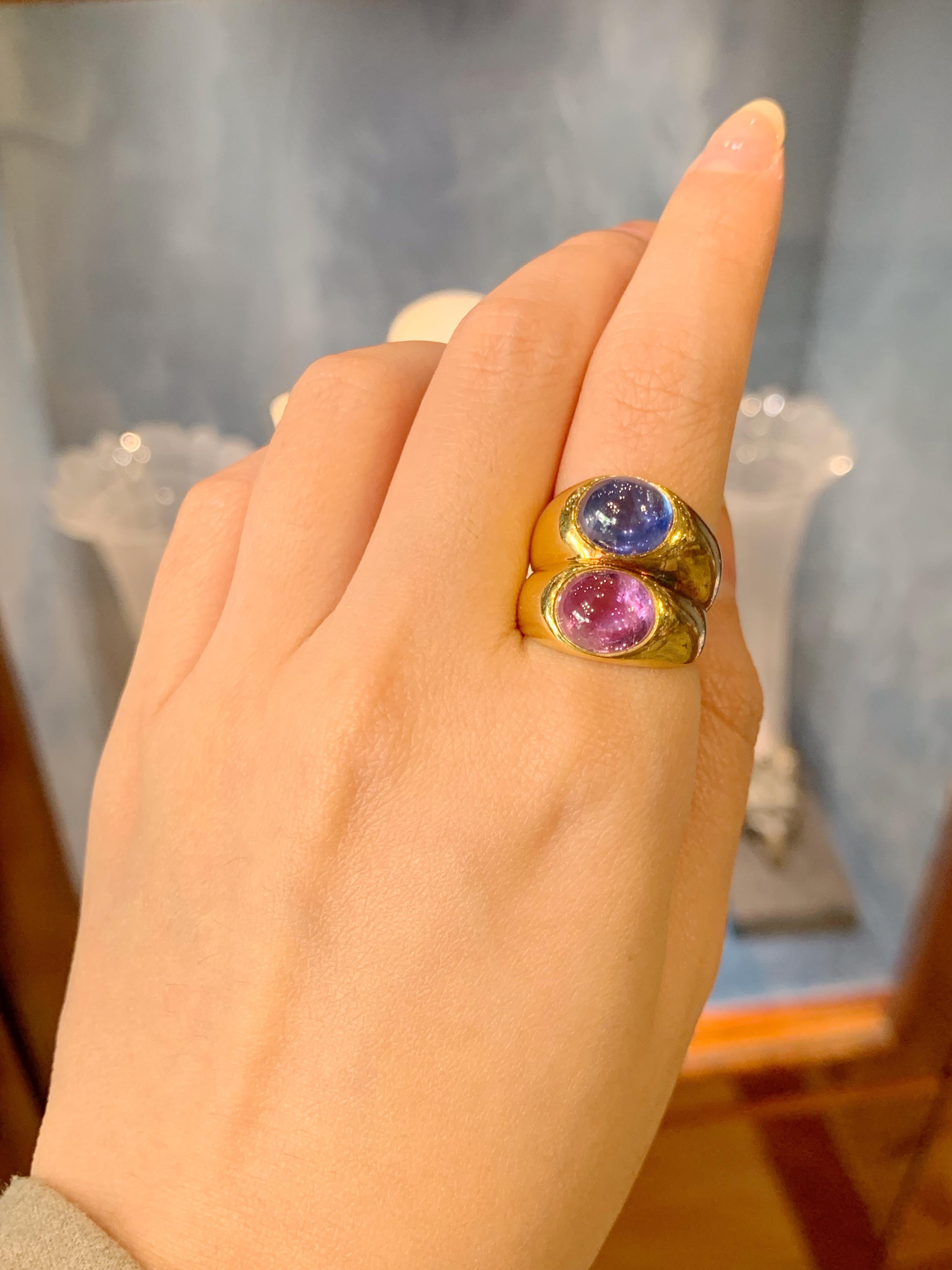 Women's or Men's Bulgari Gold Ring with Blue and Pink Sapphire For Sale