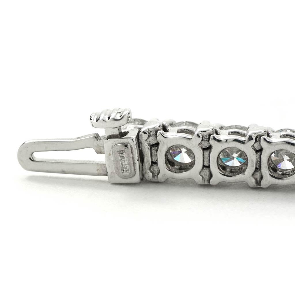 Bulgari Bracelet tennis Griffe en platine 9 carats TW avec boîte Excellent état - En vente à Chicago, IL