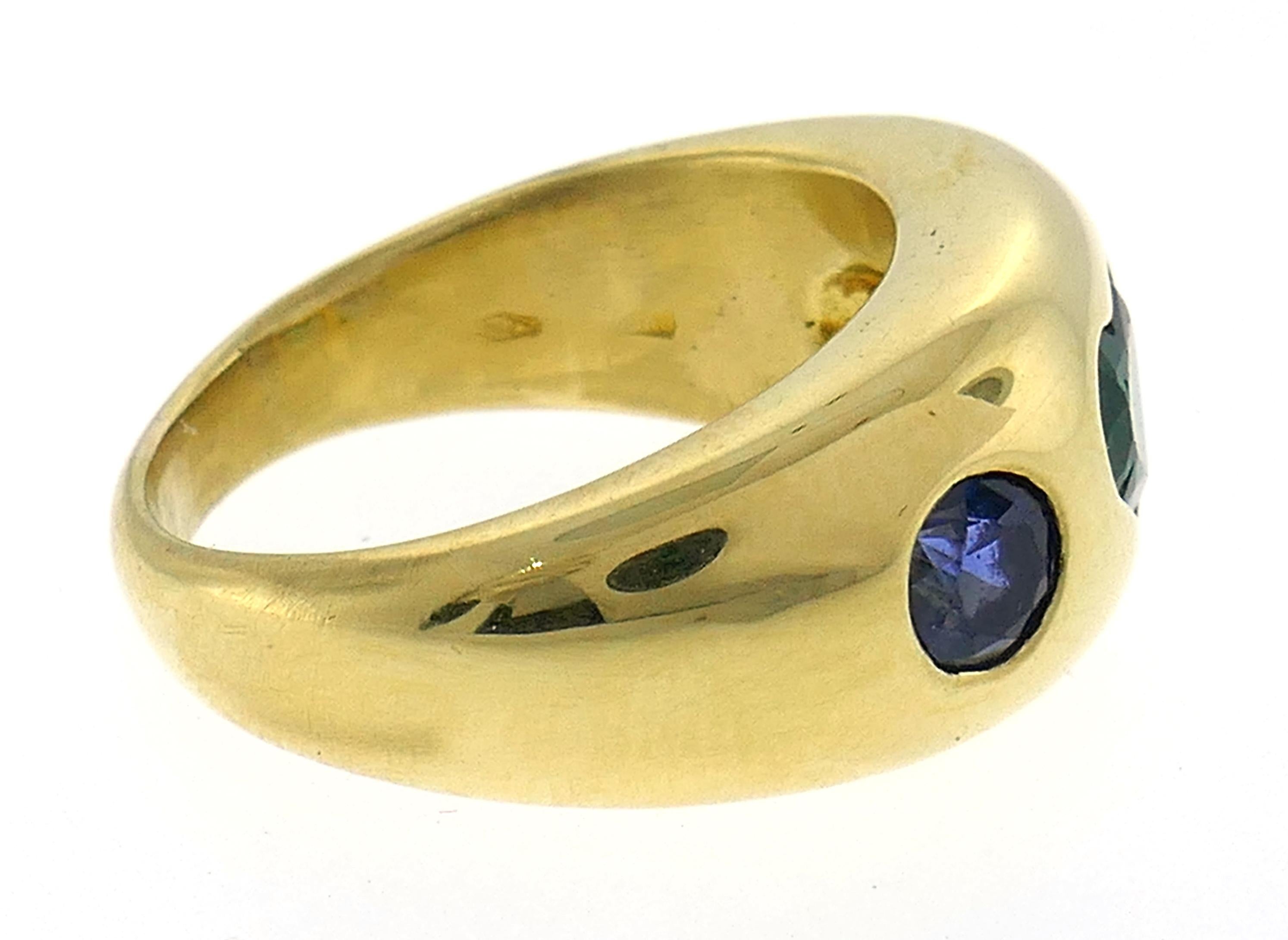 Women's Bulgari Heart Emerald Sapphire Yellow Gold Ring 1980s