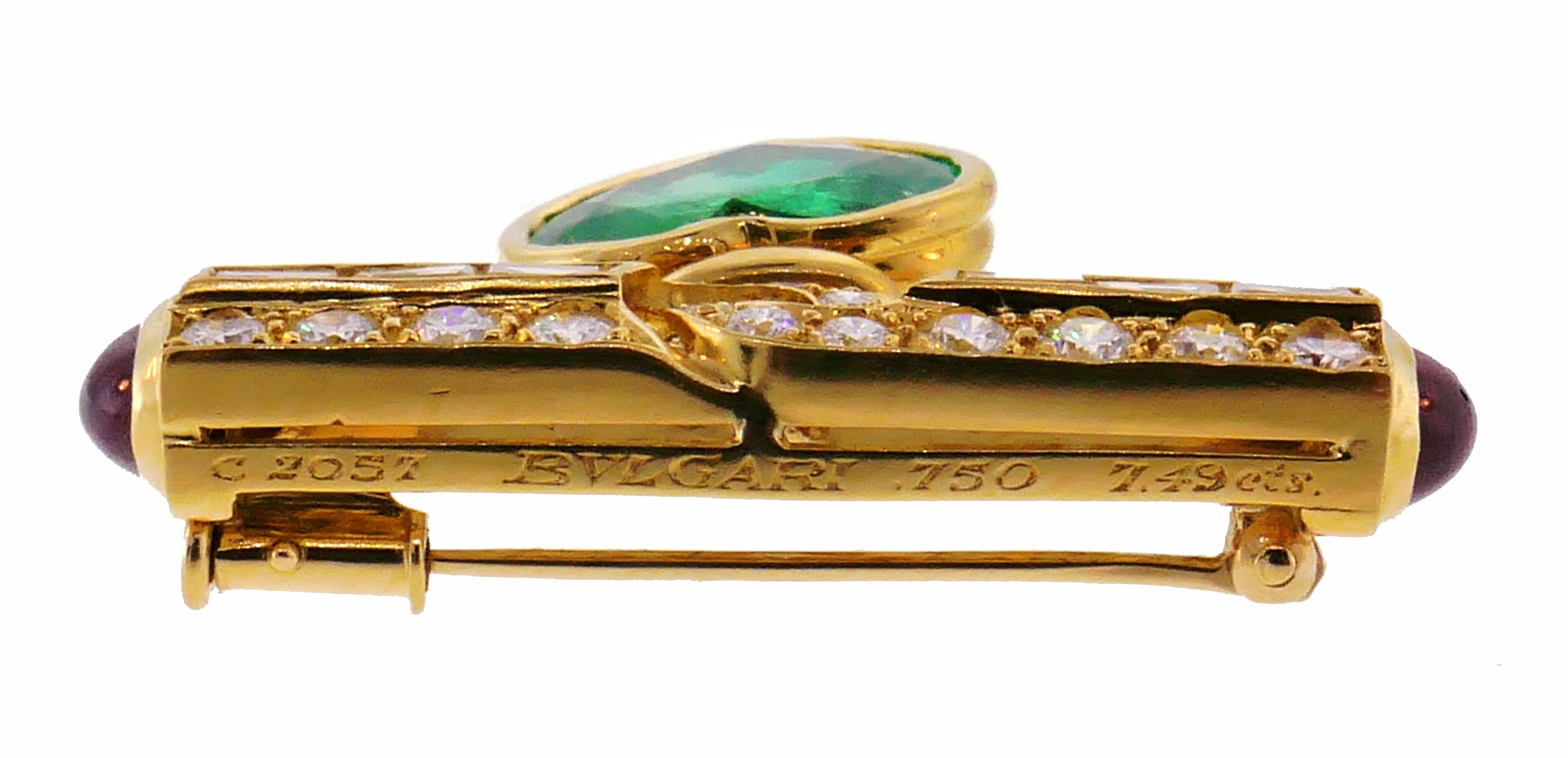 Women's Vintage Bulgari Pin Heart Colombian Emerald GIA 18k Gold  Brooch Clip