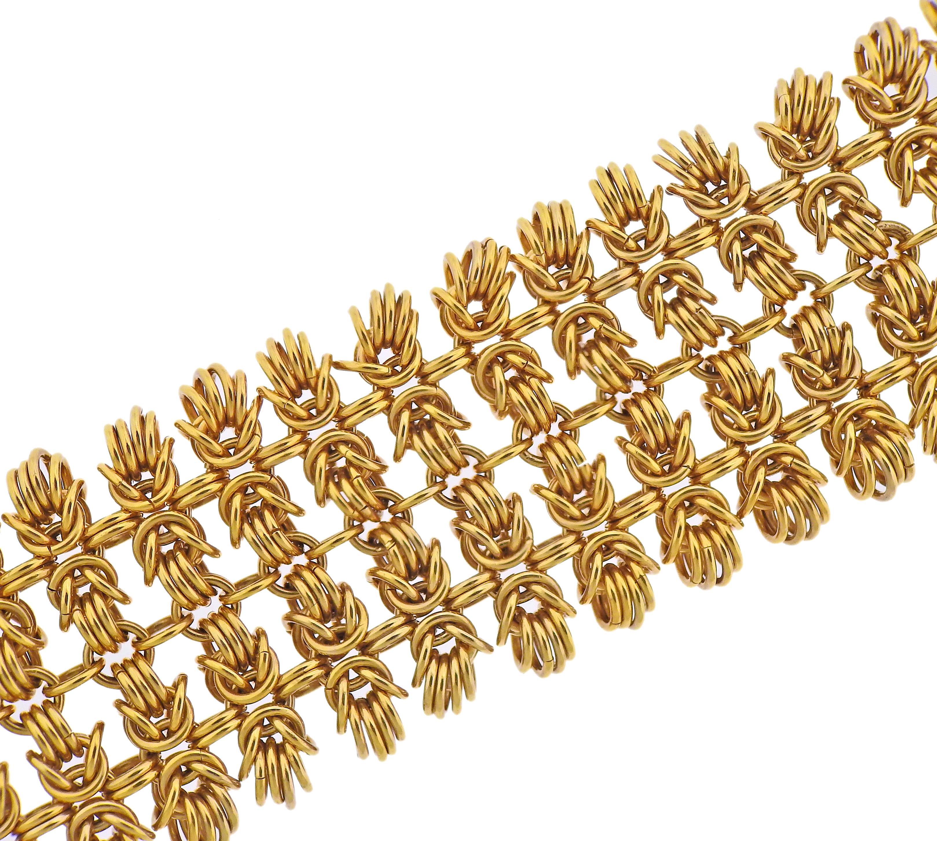 Bulgari Hercules Knot Gold Bracelet In Excellent Condition For Sale In New York, NY