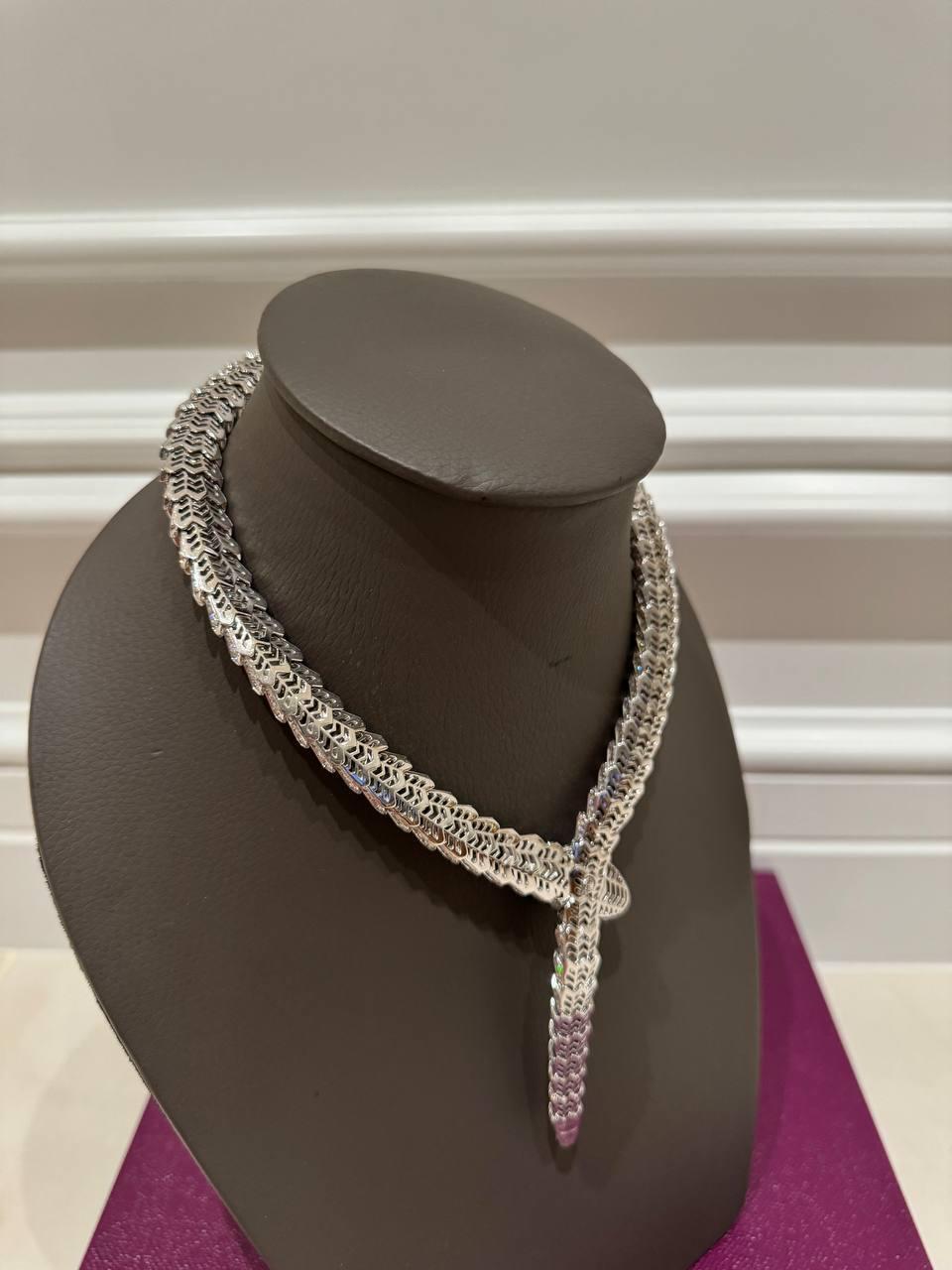 Collana Serpenti di Bulgari Alta Gioielleria in oro bianco 18 carati e 75 carati di diamanti In condizioni ottime in vendita a Bilbao, ES