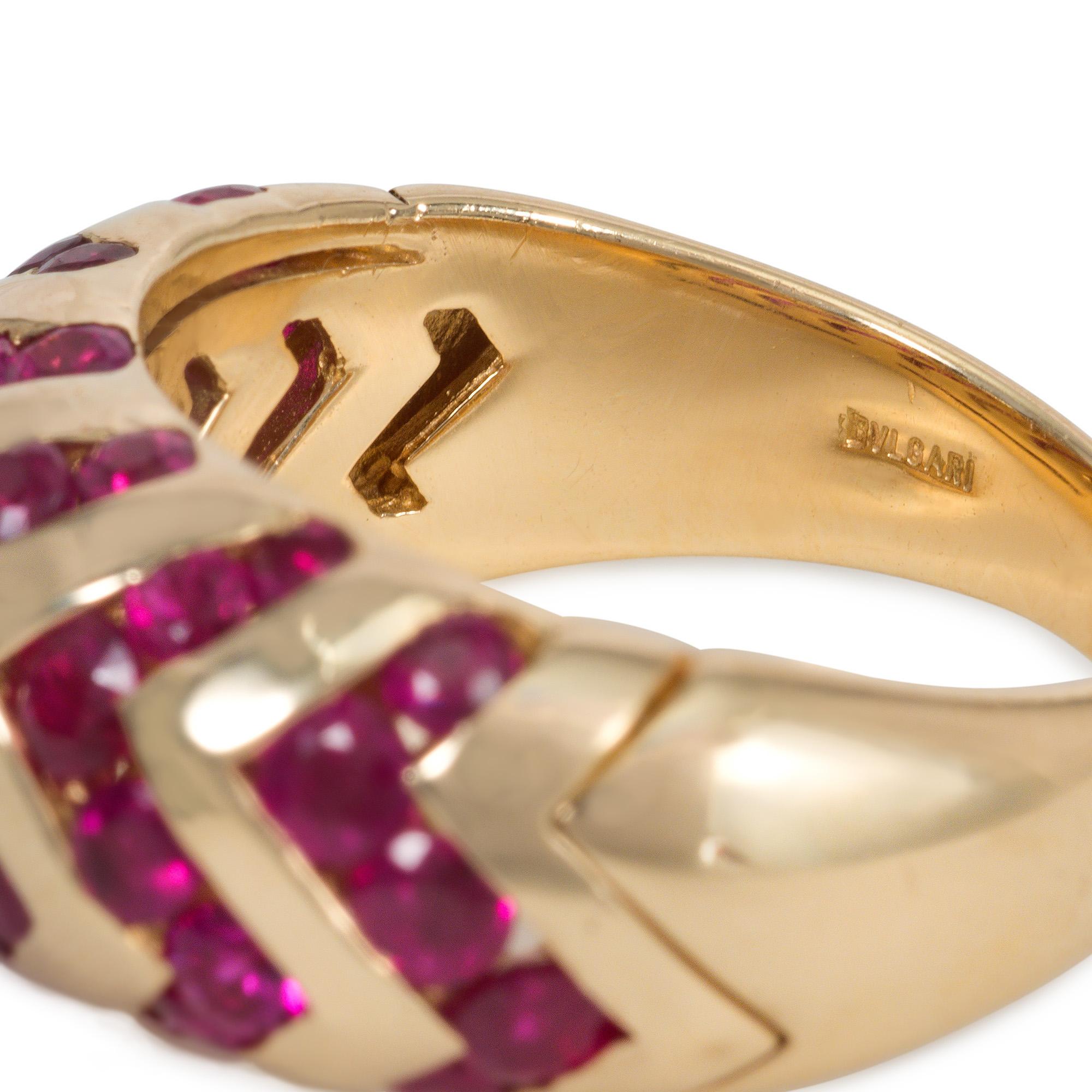 Round Cut Bulgari, Italy Estate Gold and Ruby Bombe Ring of Zig Zag Design For Sale