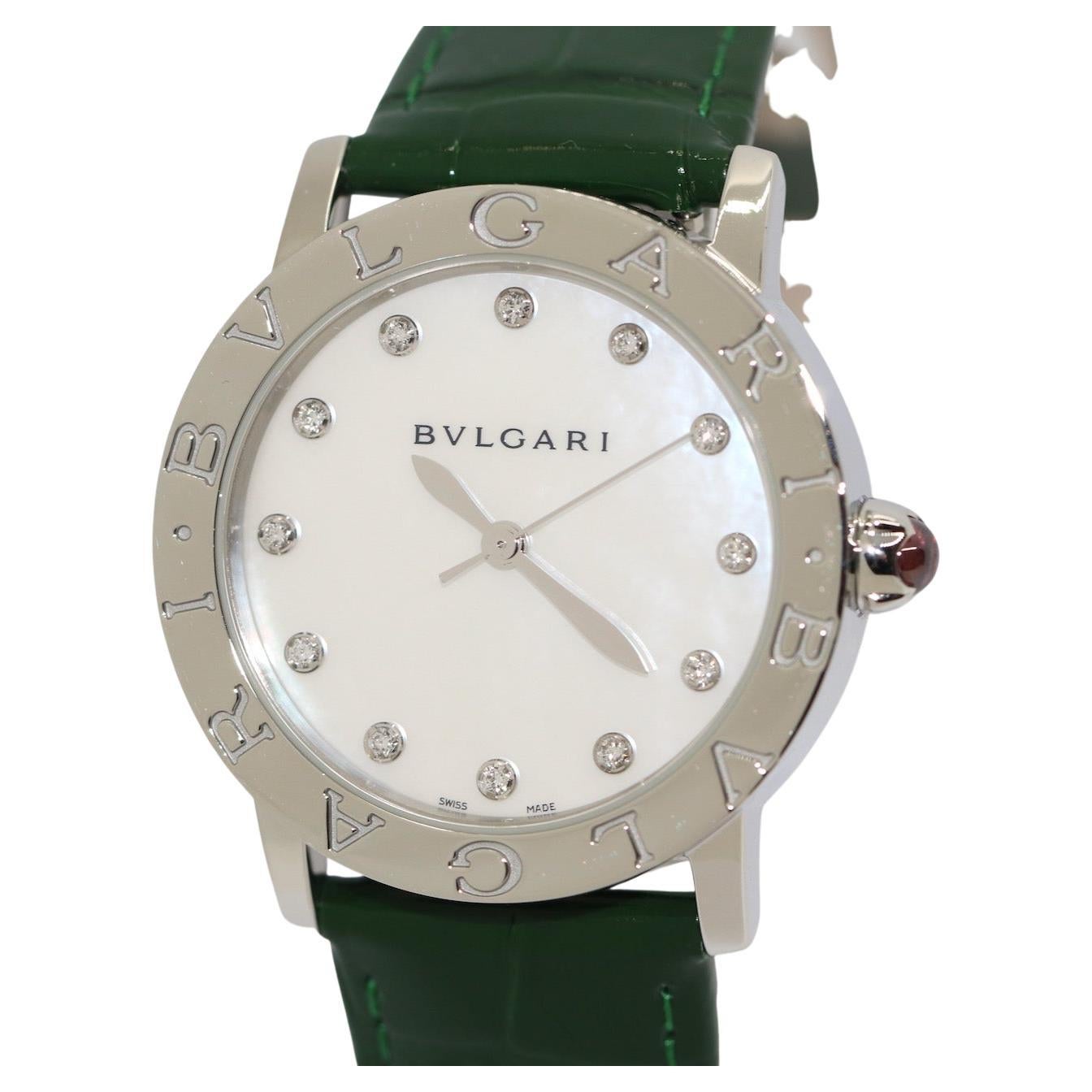 Montre-bracelet automatique Bulgari pour femme avec cadran en diamants et cadran MOP. Réf. BBL33S
