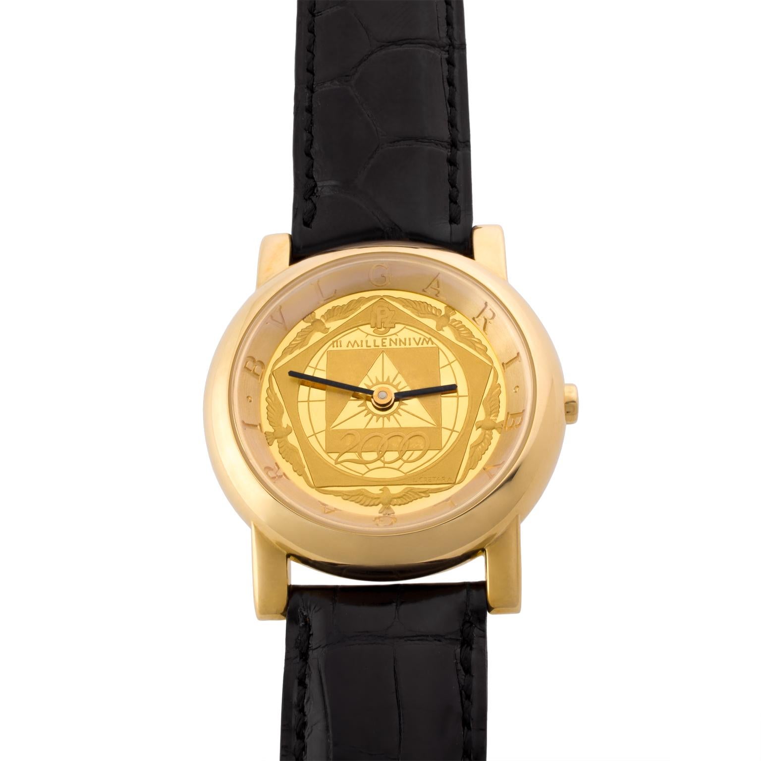 Bulgari automatic wristwatch in 18 karat gold, Anfiteatro III Millenium model, limited edition with serial number 0571. Gold round case decorated with geometrical and bird motifs with black hands. Original gold buckle and black alligator