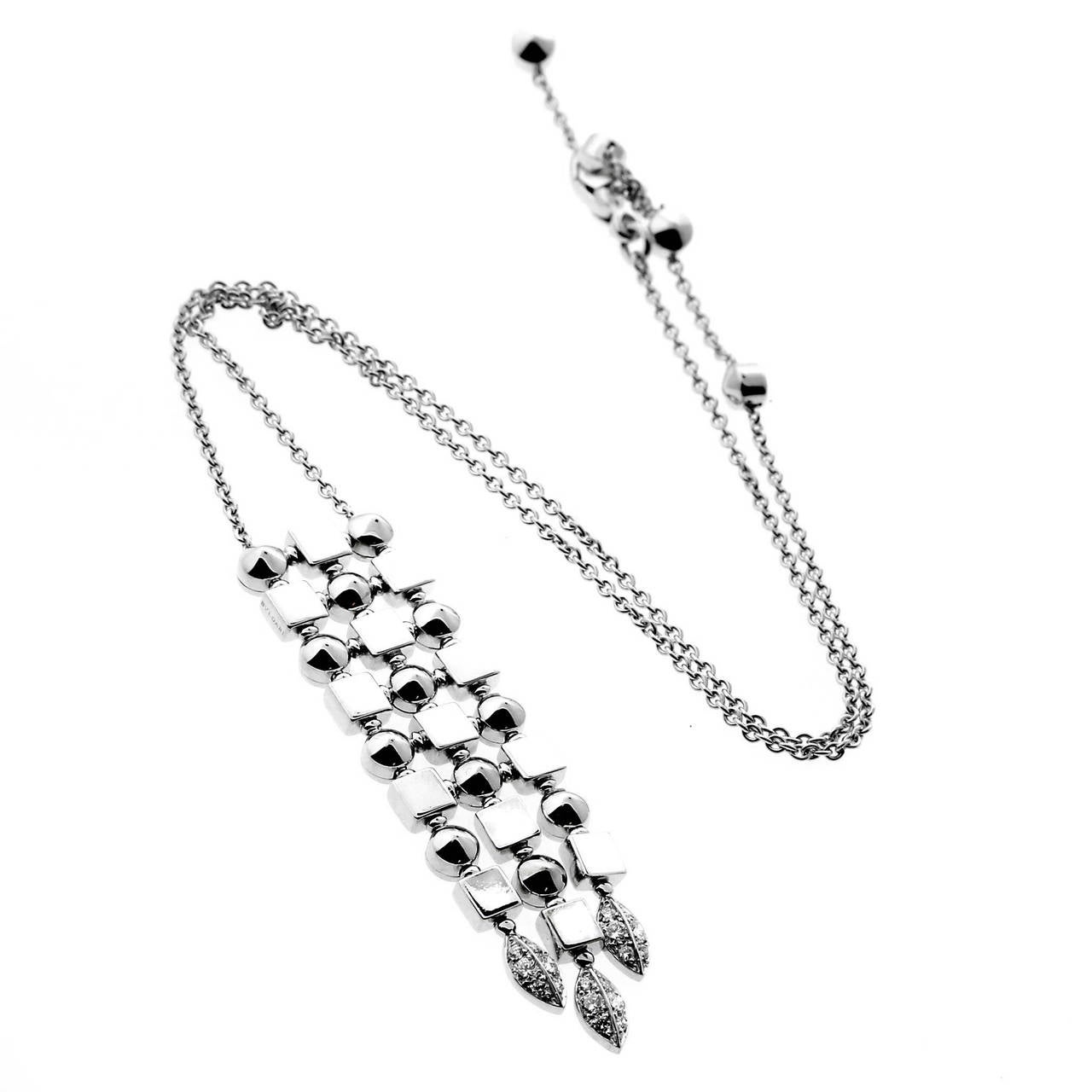Bulgari Collier à gouttes Lucea en or blanc et diamants Excellent état - En vente à Feasterville, PA