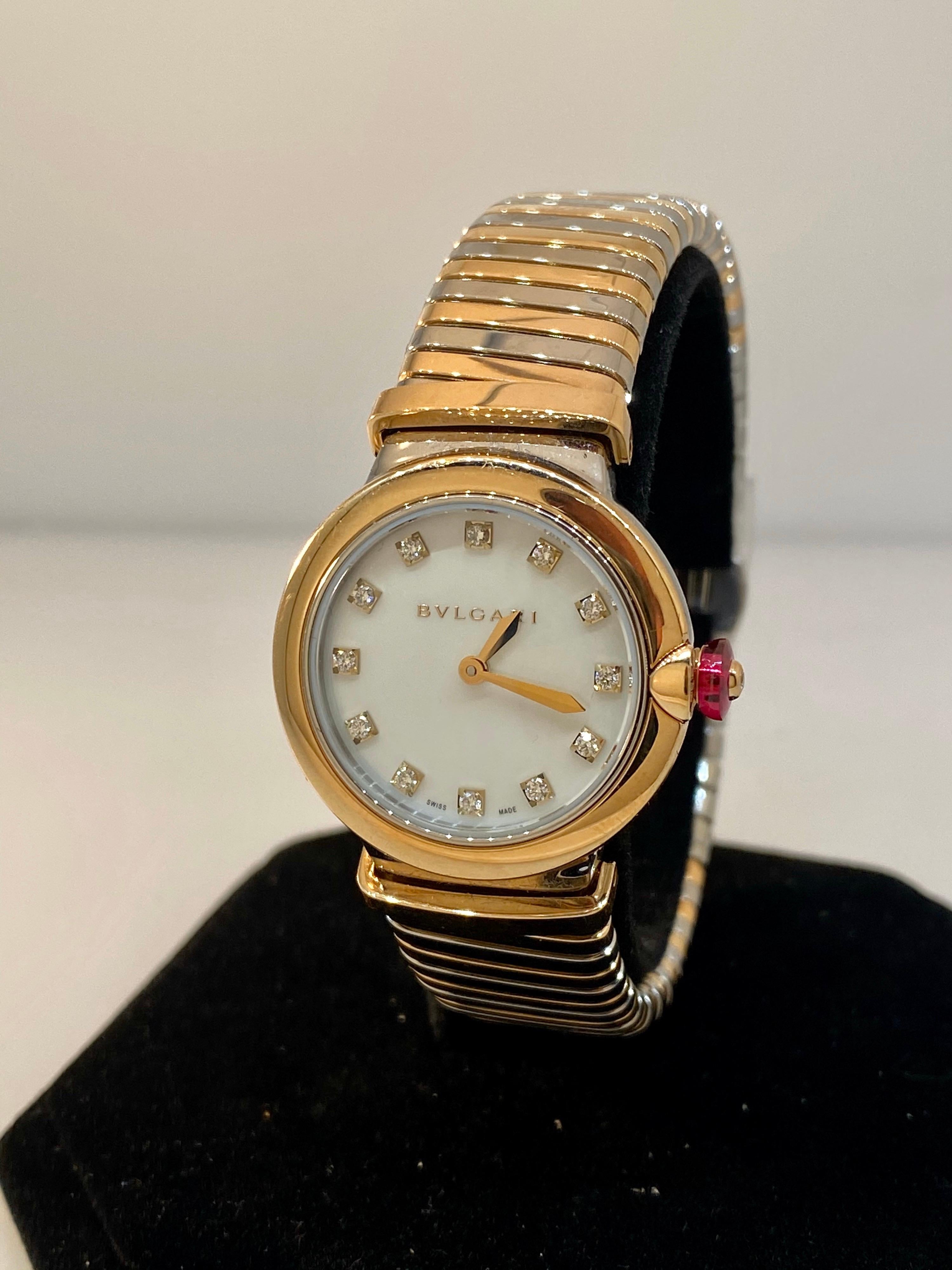 Bulgari Lucea Tubogas Ladies Watch

Model Number: 102952

100% Authentic

Brand New

Comes with original Bulgari box and papers

18 Karat Rose Gold and Stainless Steel Case & Bracelet

White Mother of Pearl Dial  

Diamond Hour Markers

Case