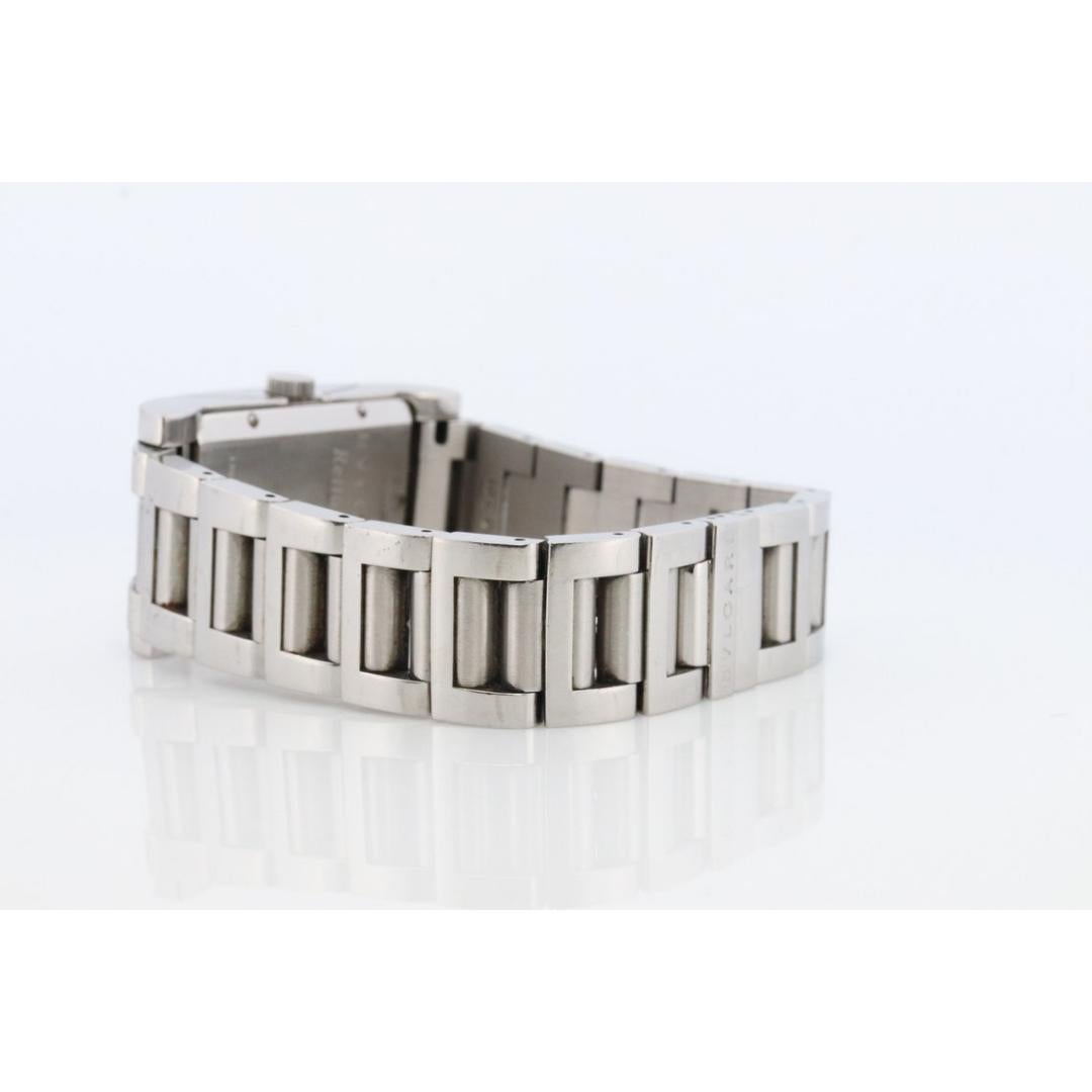 
Band Material: Stainless steel
Materials: Stainless steel
Power: quartz
Readout: Analog

Genuine Bulgari Men Watch

Rettangolo RT 45 S Automatic.
