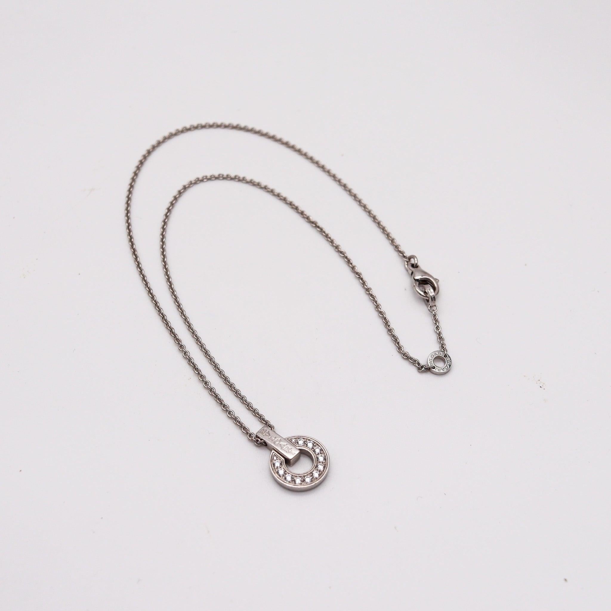 BULGARI Milano Bvlgari-Bvlgari Pendant Necklace 18Kt White Gold and VS Diamonds In Excellent Condition For Sale In Miami, FL
