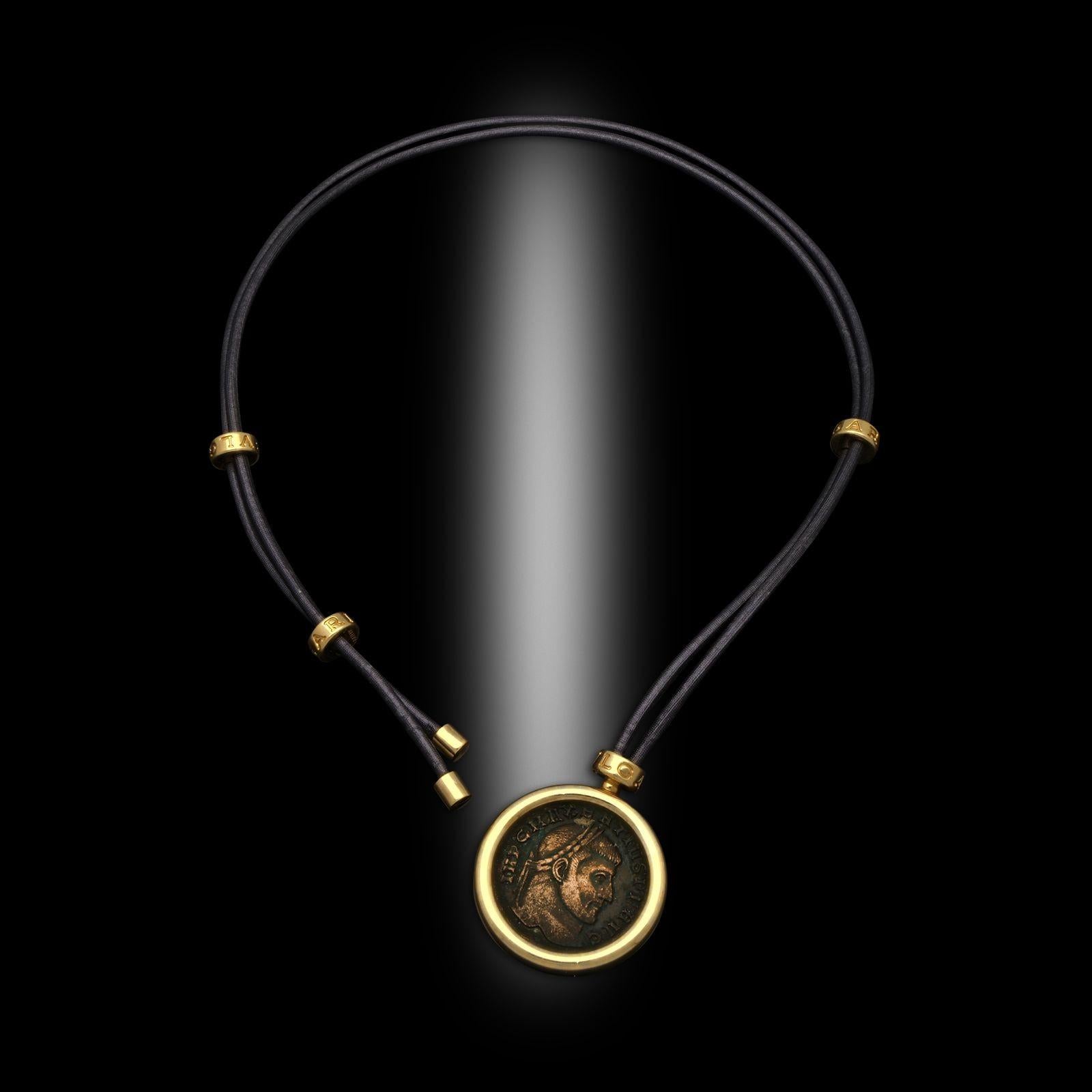 Bulgari Monete Halskette aus 18 Karat Gelbgold und schwarzem Leder im Zustand „Gut“ im Angebot in London, GB