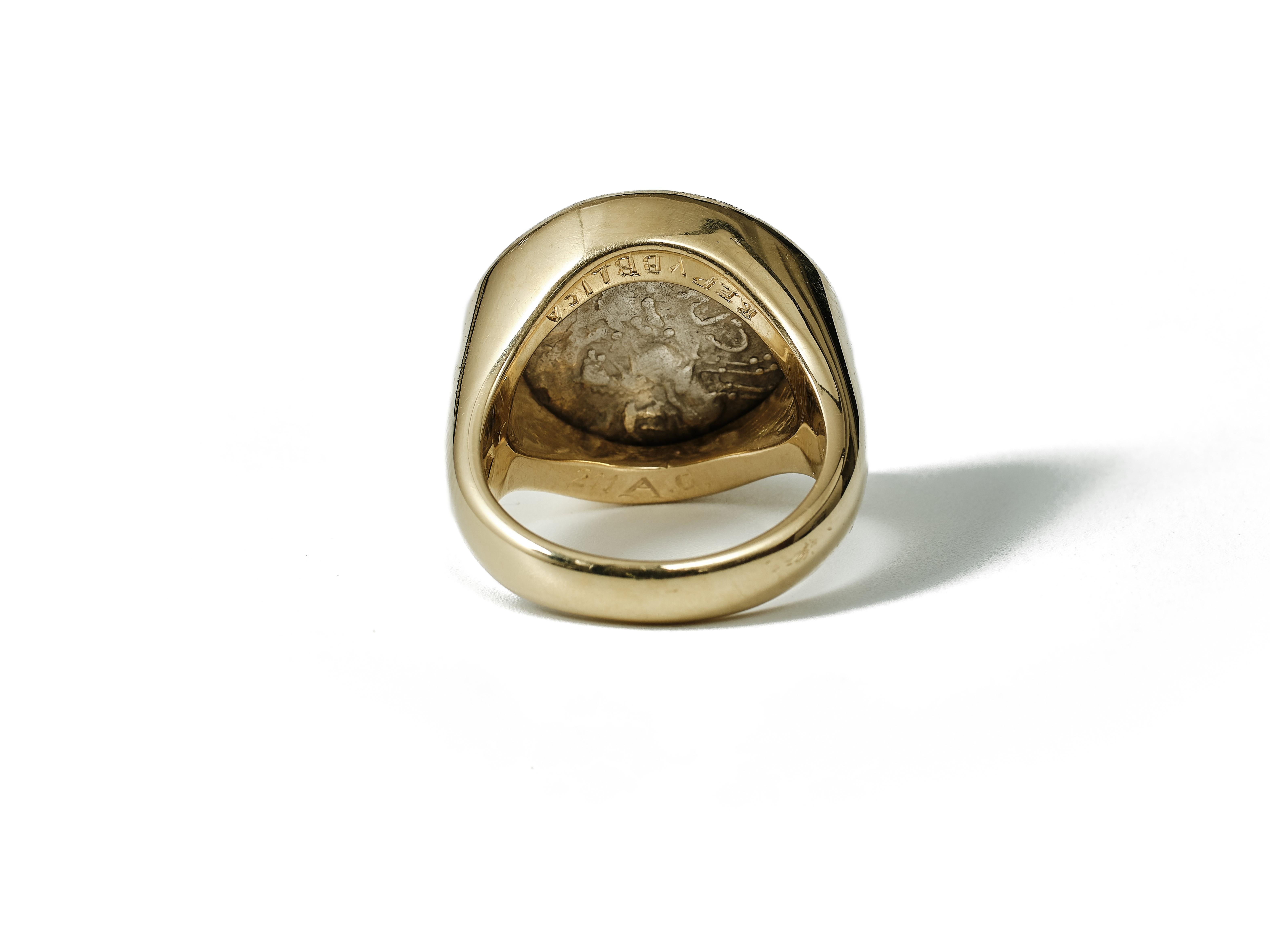 Bulgari 'Monete', silver coin, 18 karat gold ring circa 1990 For Sale 1