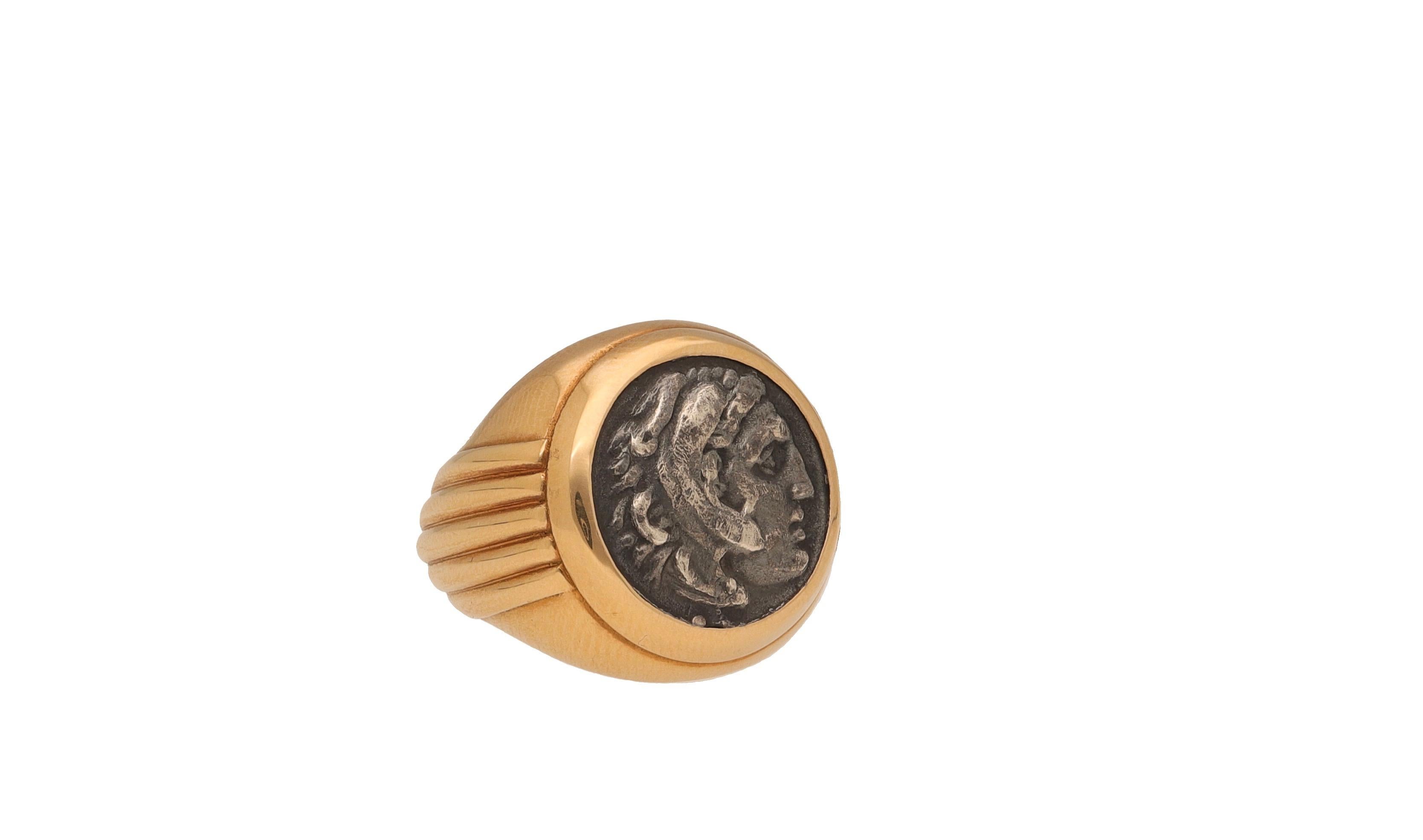 Bulgari Monete Ancient Coin 18 Karat Yellow Gold Bold Ring 4