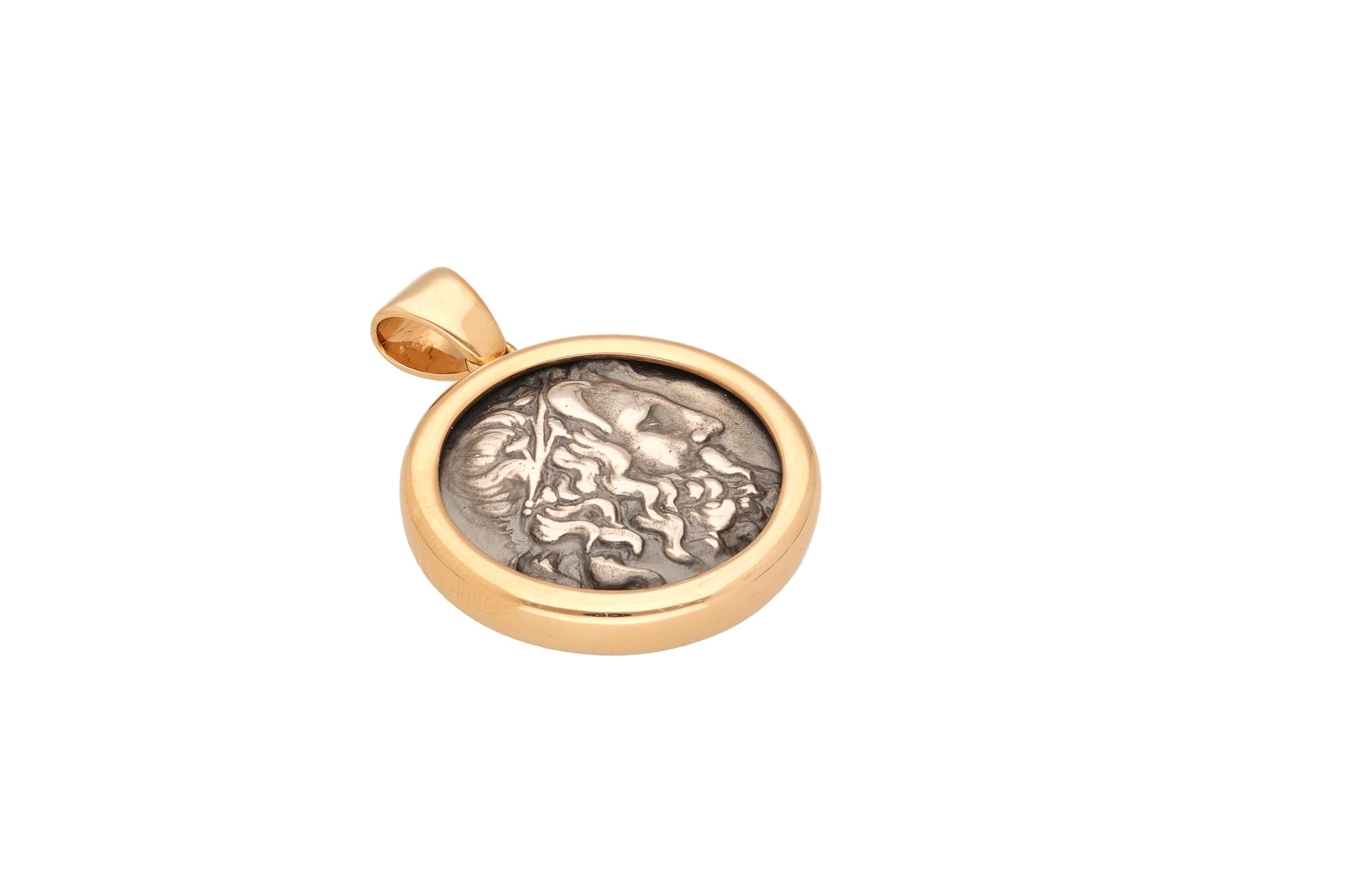 Women's or Men's Bulgari Monete Ancient Coin 18 Kt. Yellow Gold Pendant