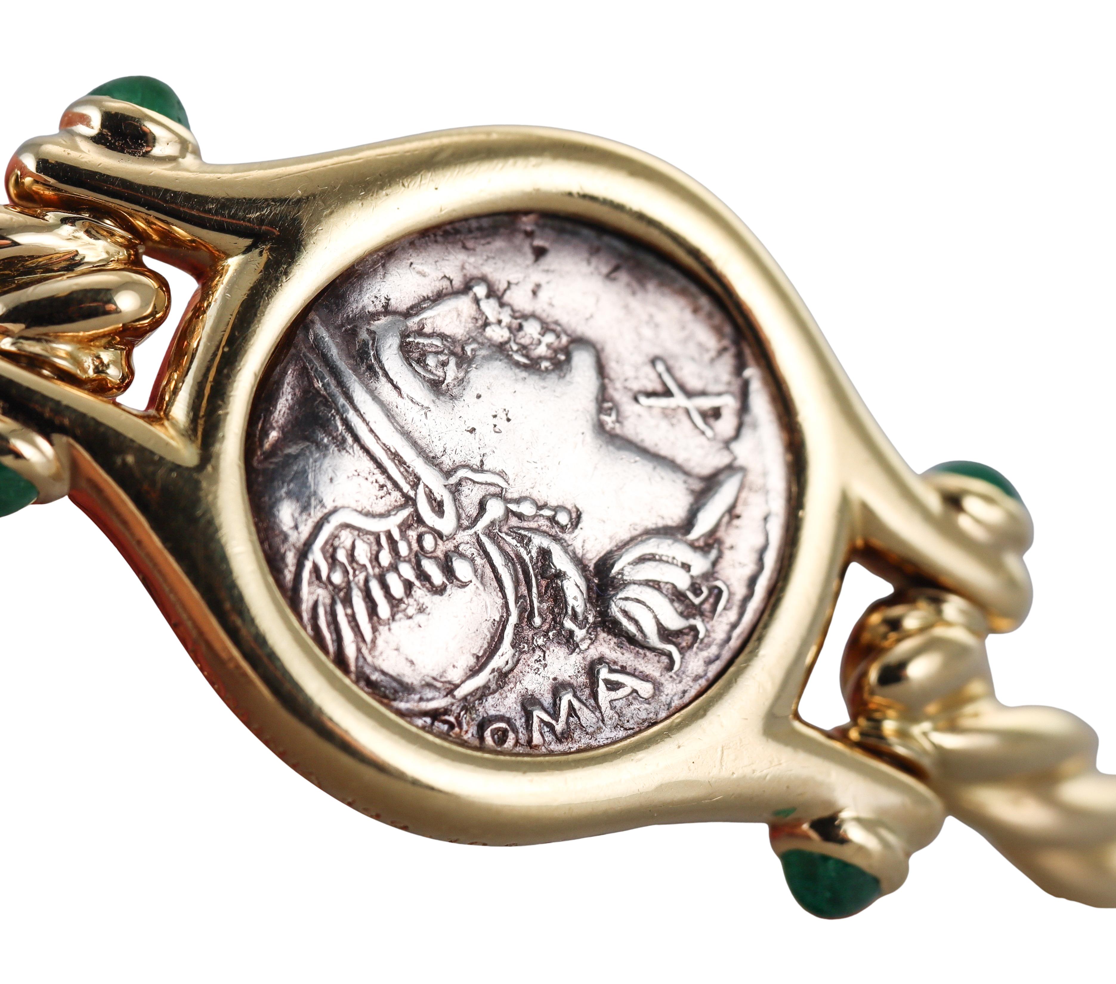 Bulgari Flaminia 109-108 avant J.-C. Bracelet en or jaune Emeraude en vente 2