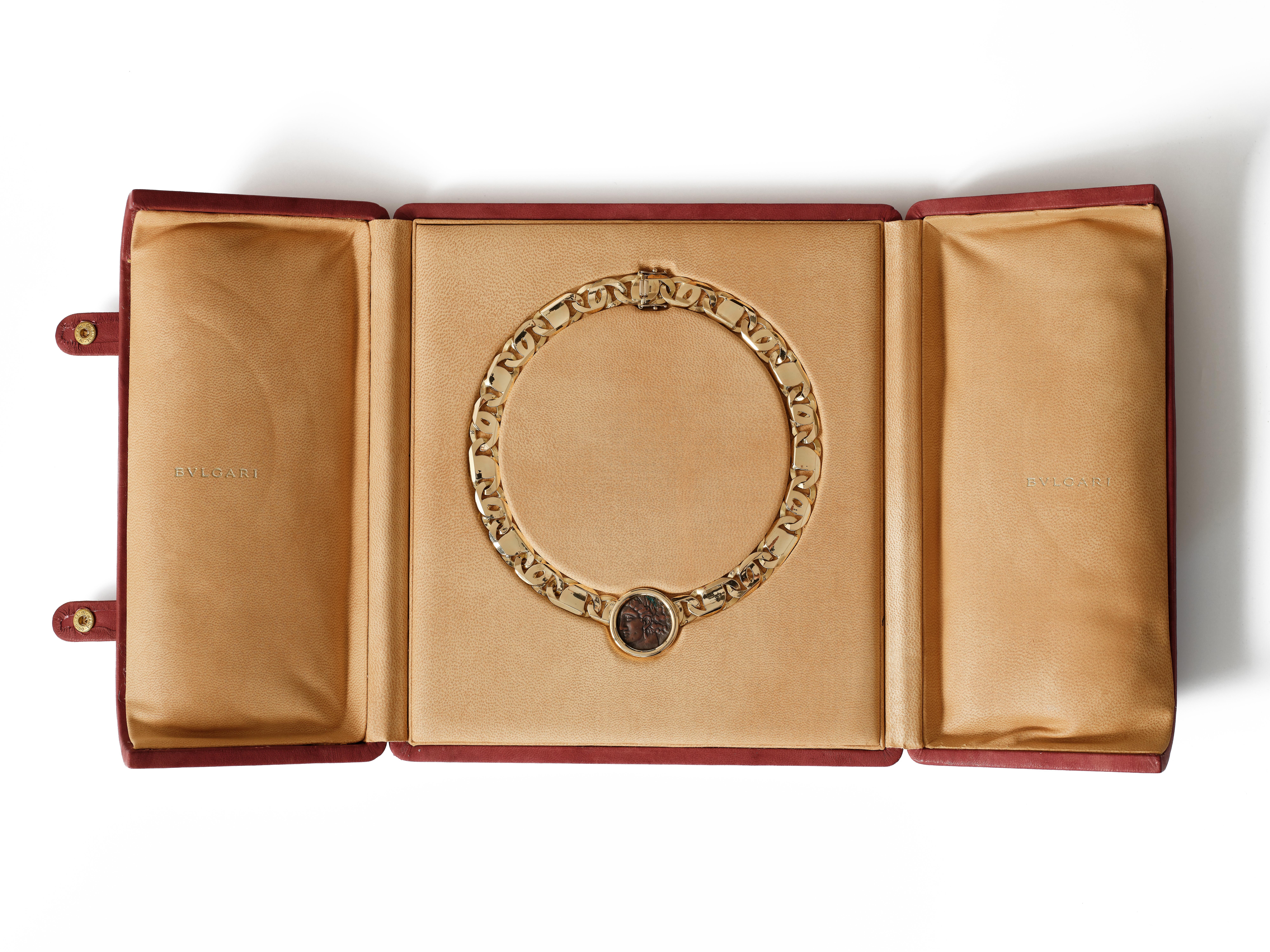 Modern Bulgari 'Monete' gold Necklace, circa 1980 For Sale