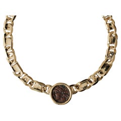 Collar de oro "Monete" de Bulgari, hacia 1980