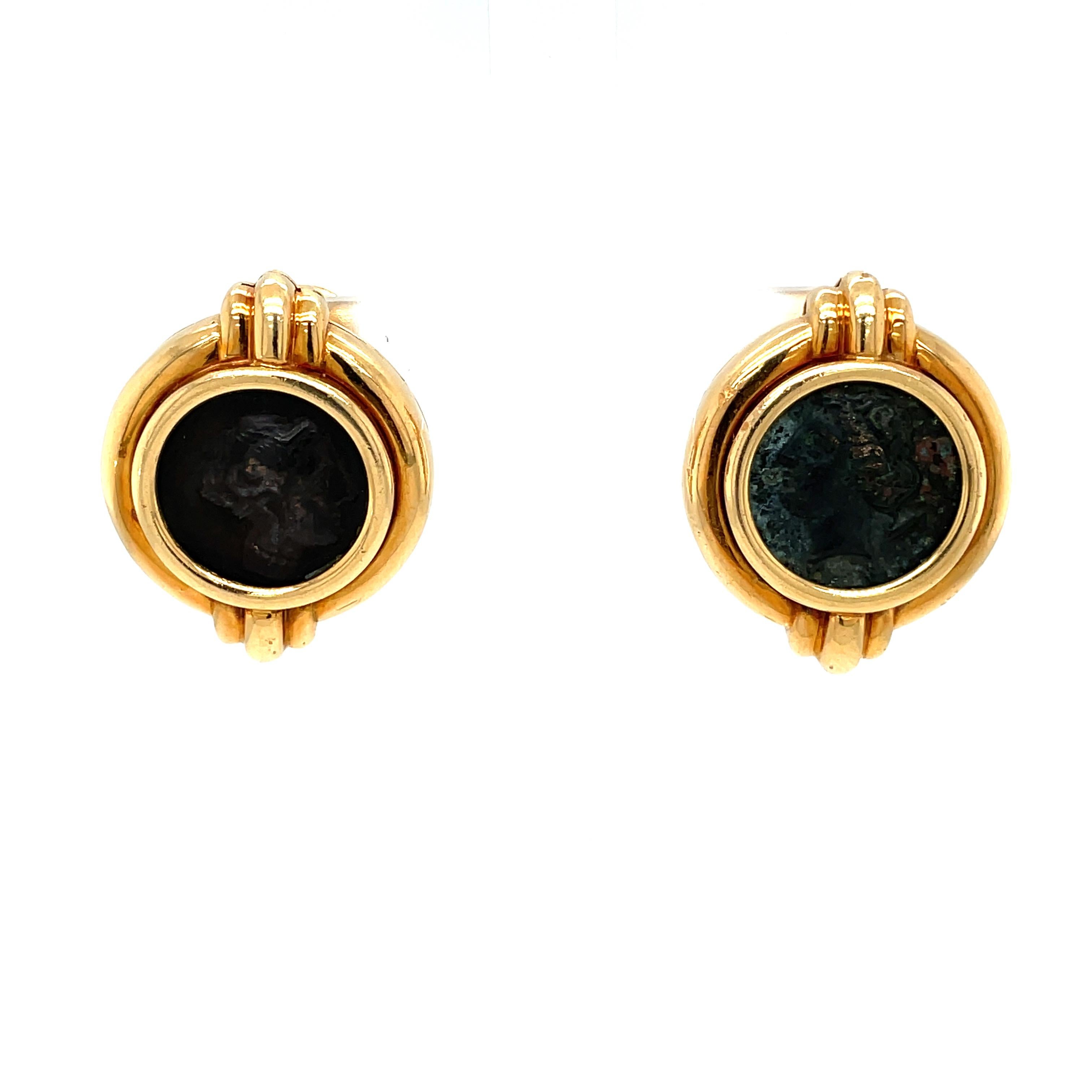 Beautiful 18k yellow gold earrings, crafted by Bulgari for Monete collection, one of the most popular and valuable collection of the famous brand present also in their museum in Rome.

They're set with rare ancient coins in the center:


- Sicilia