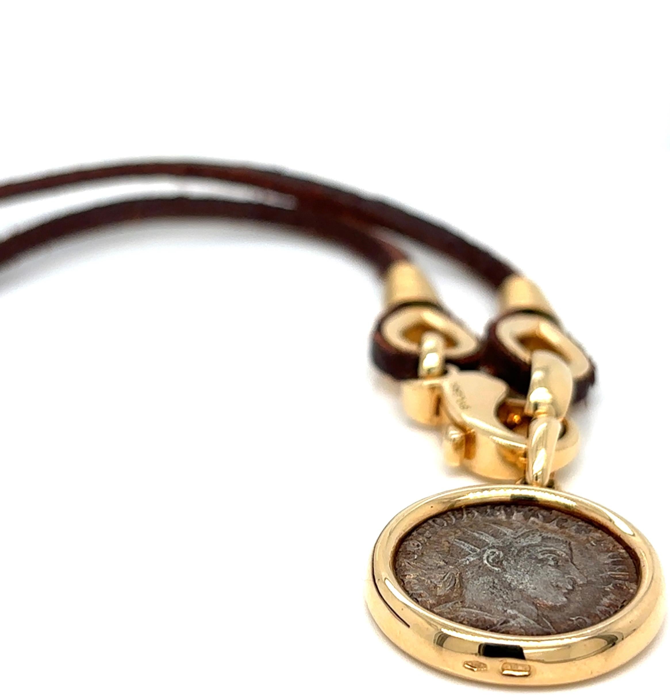 Bulgari Monet Imperial Roman in argento e pelle con ciondolo in oro giallo 2