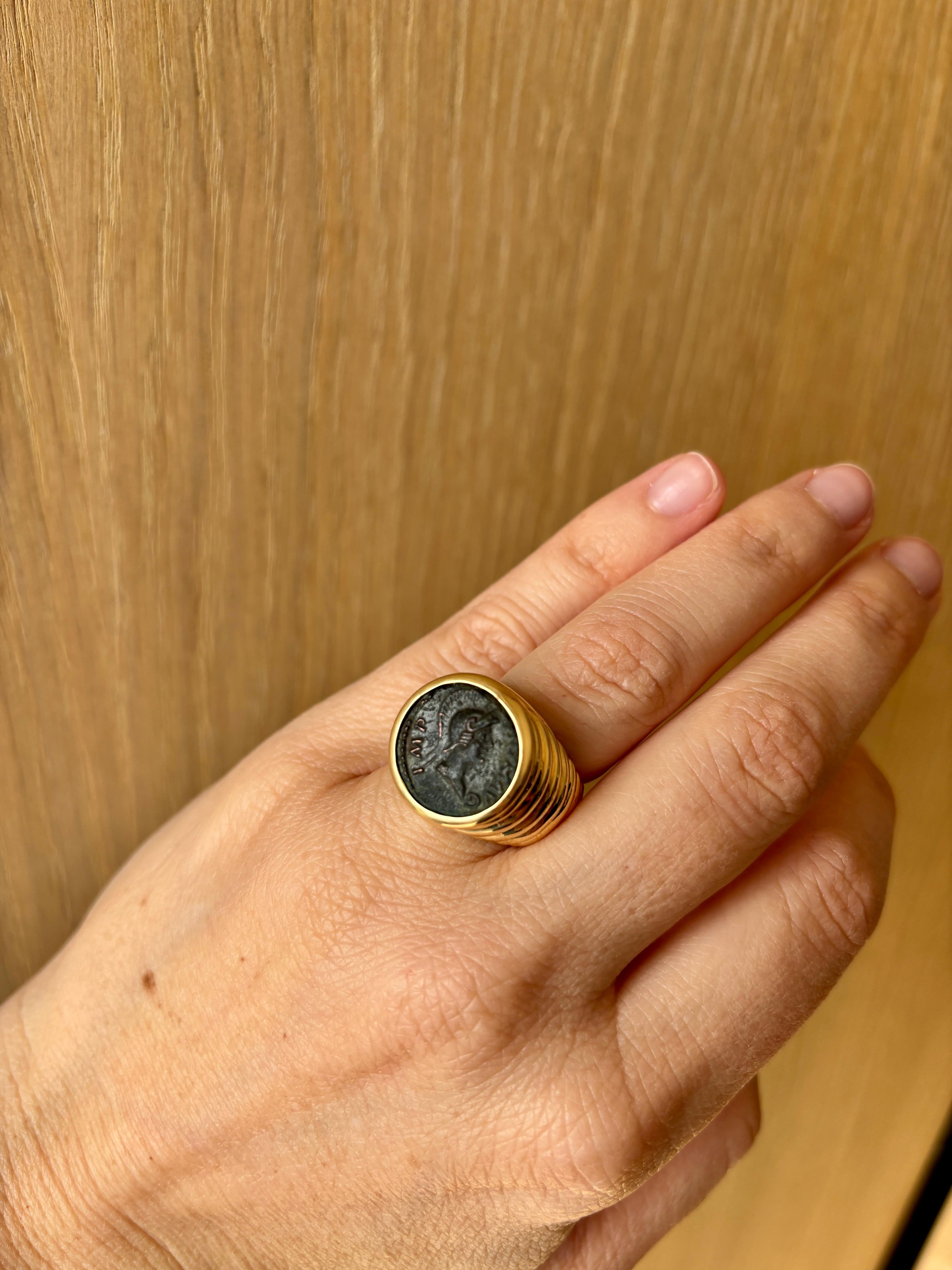 Bulgari Monete Roman Imperial Coin Gold Bold Ring For Sale 6