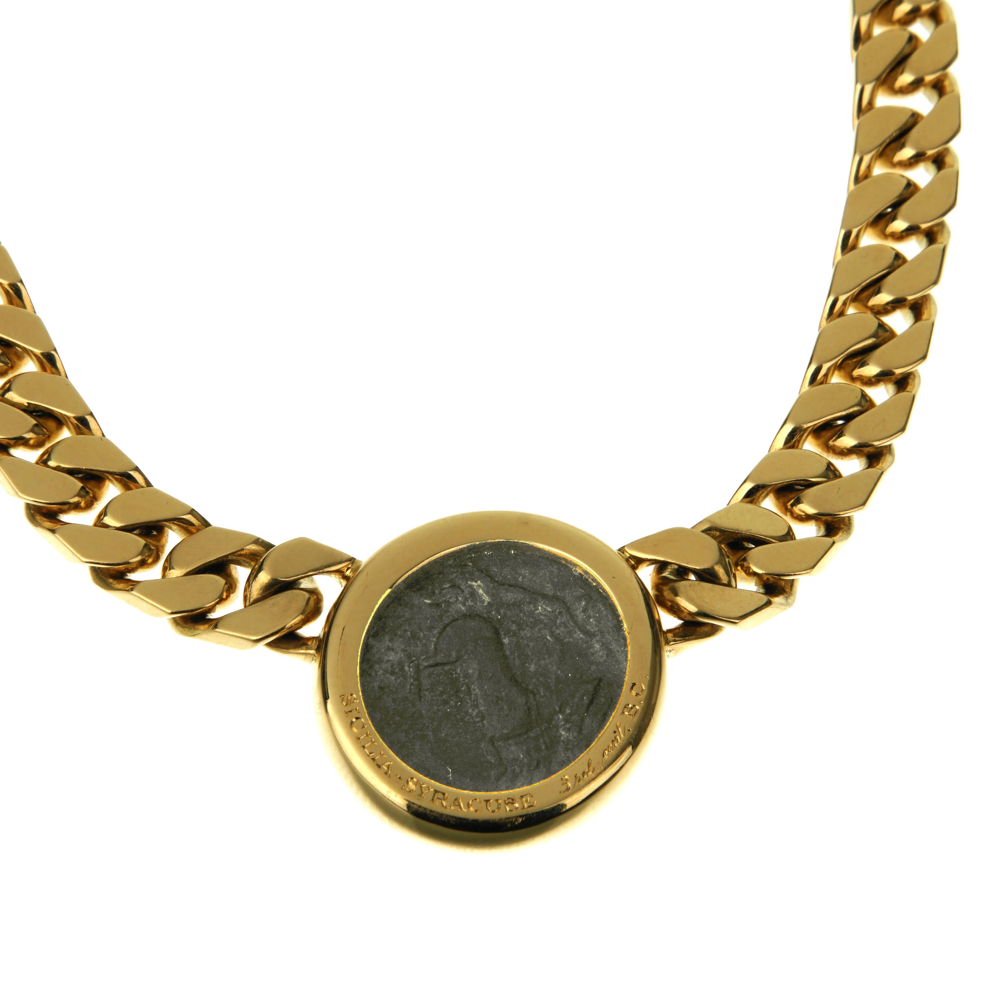Bulgari Monete Vintage Curb Yellow Gold Ancient Coin Necklace In Excellent Condition For Sale In Feasterville, PA