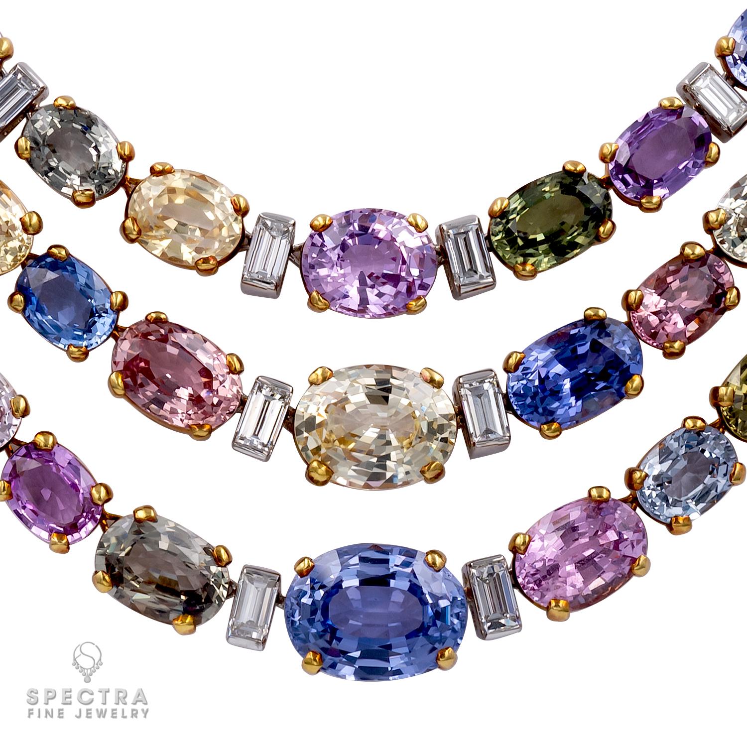 Taille ovale Collier de saphirs multicolores et de diamants Bulgari, vers les années 1990 en vente