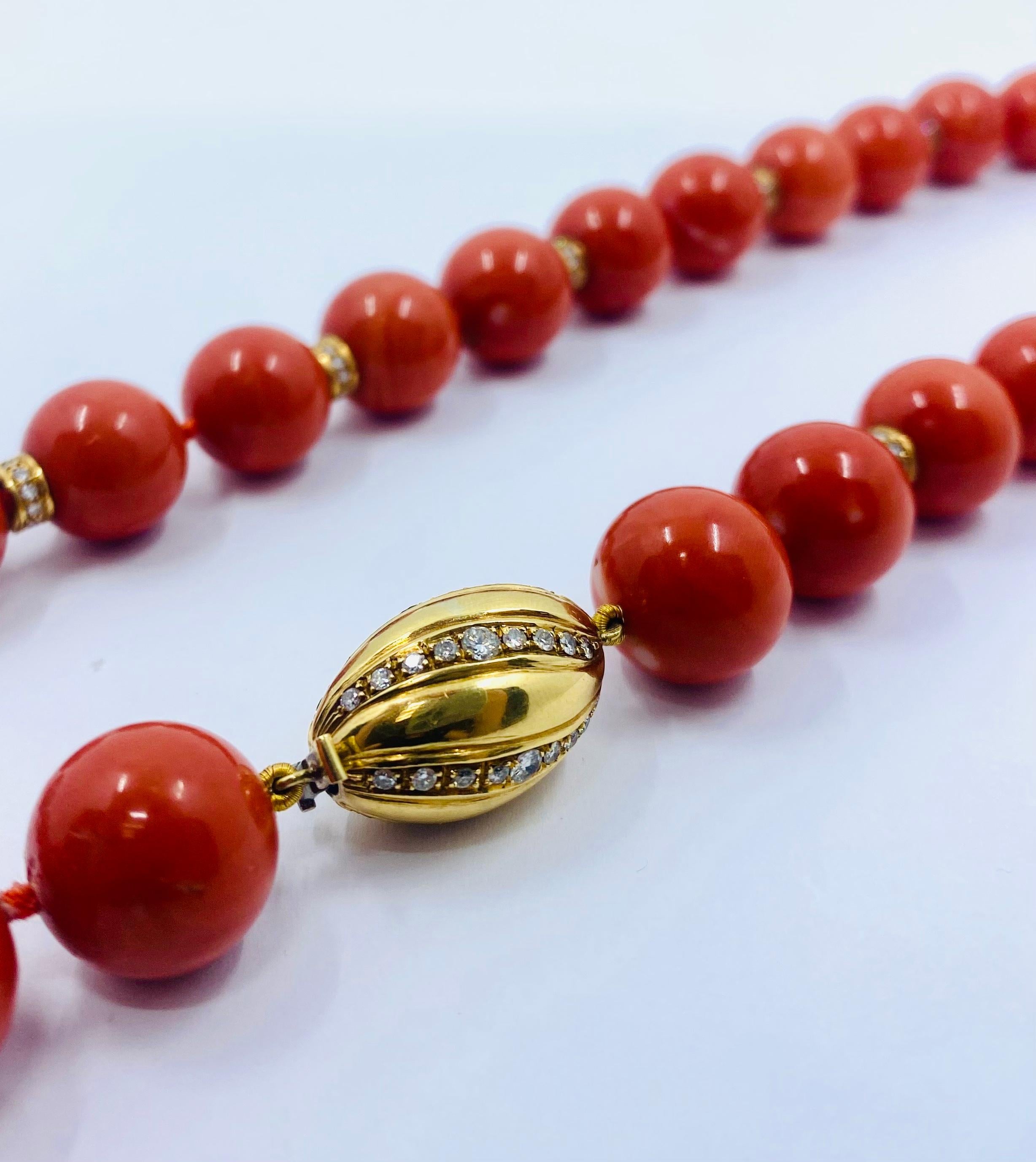 Bulgari Collana Oro Corallo in vendita 1